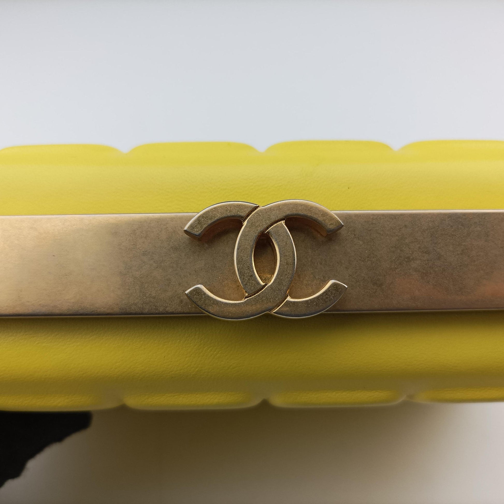 Chocolate Bar Yellow lambskin A94482 23642920チョコバー イエロー ラムスキン A94482 23642920