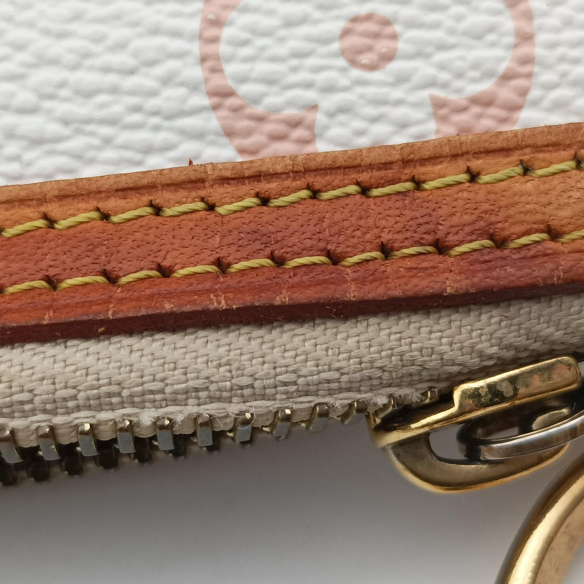 Pochette Mira MM Pouch white Monogram Multicolor M60096 AA5018ポシェット ミラMM ブロン モノグラム マルチカラー M60096 AA5018