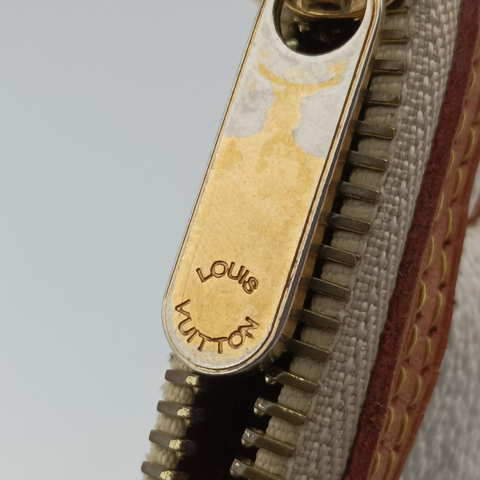 Pochette Mira MM Pouch white Monogram Multicolor M60096 AA5018ポシェット ミラMM ブロン モノグラム マルチカラー M60096 AA5018