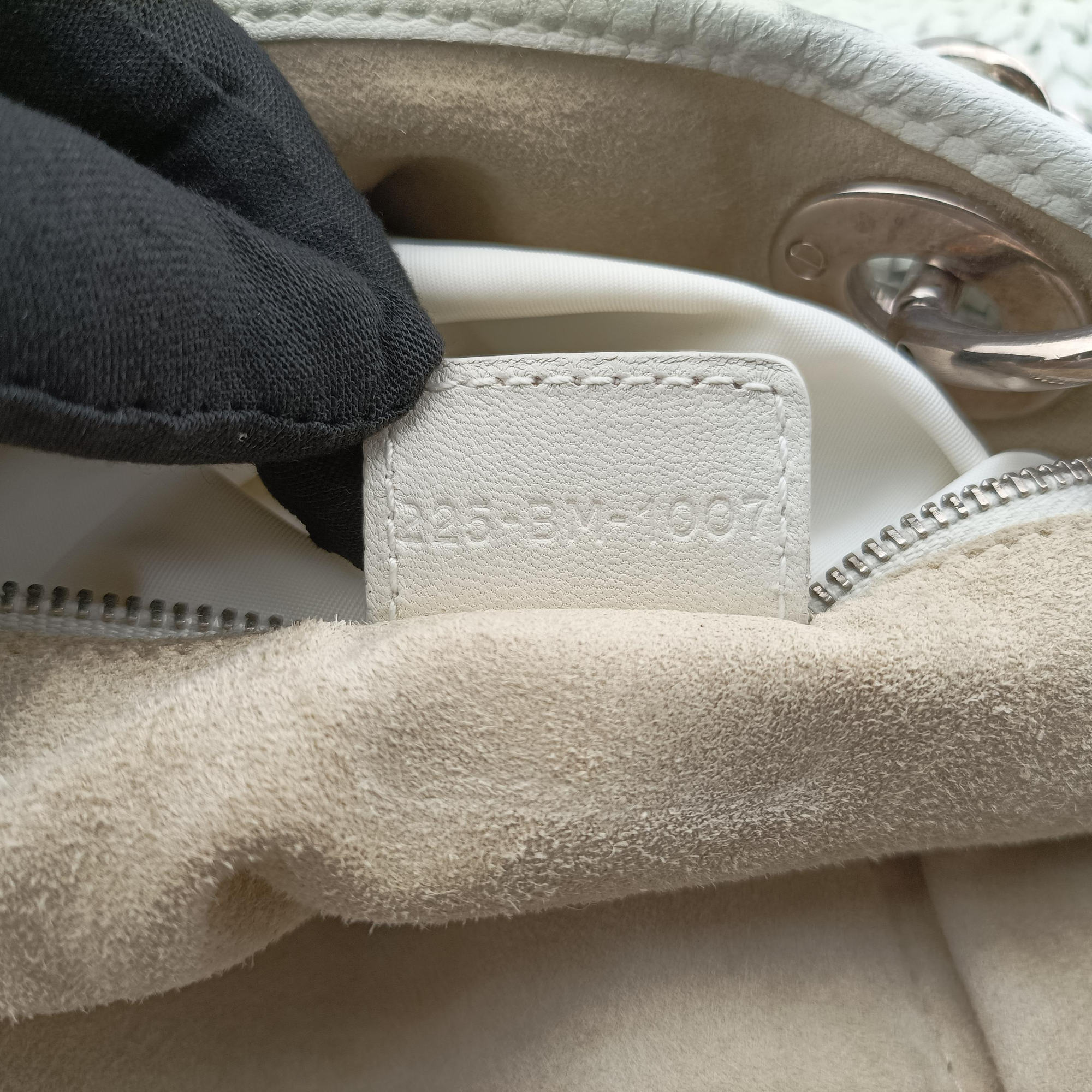 Soft Lady Dior Canage INTRECCIATO Tote White lambskin 225-BM-1007ソフト レディディオール カナージュ イントレチャート トート ホワイト ラムスキン 225-BM-1007