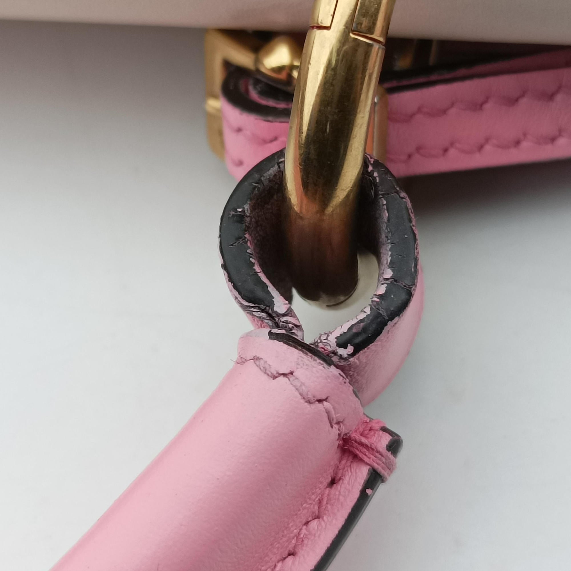 Queen Margaret White×Red×Blue×Pink Leather 476541 C023226076クイーン マーガレット ホワイト×レッド×ブルー×ピンク レザー 476541 C023226076