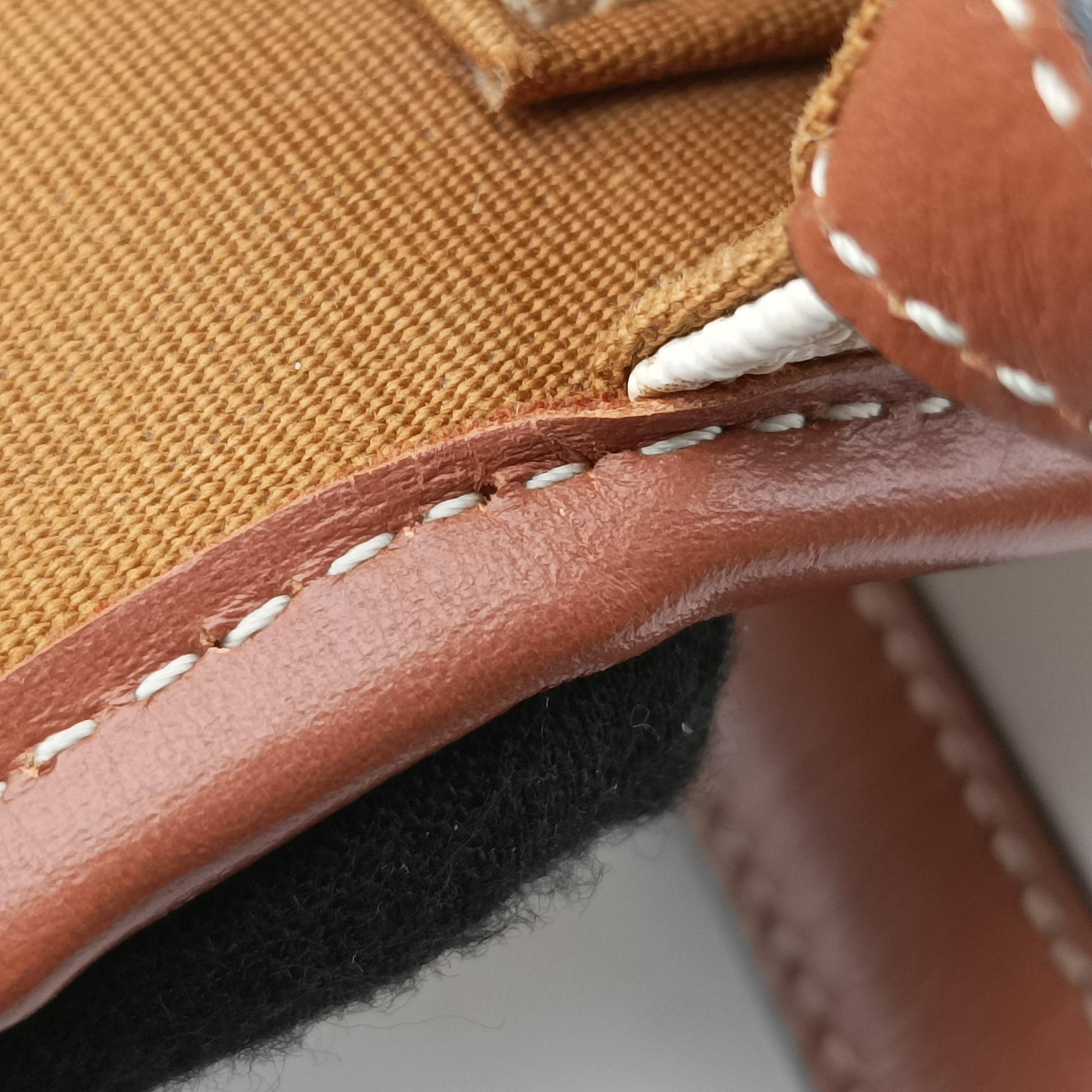 Triomphe Mini Besace White×brown PVC coated canvas F-CU-1201ミニ ブザス トリオンフ ホワイト×ブラウン PVCコーティングキャンバス F-CU-1201