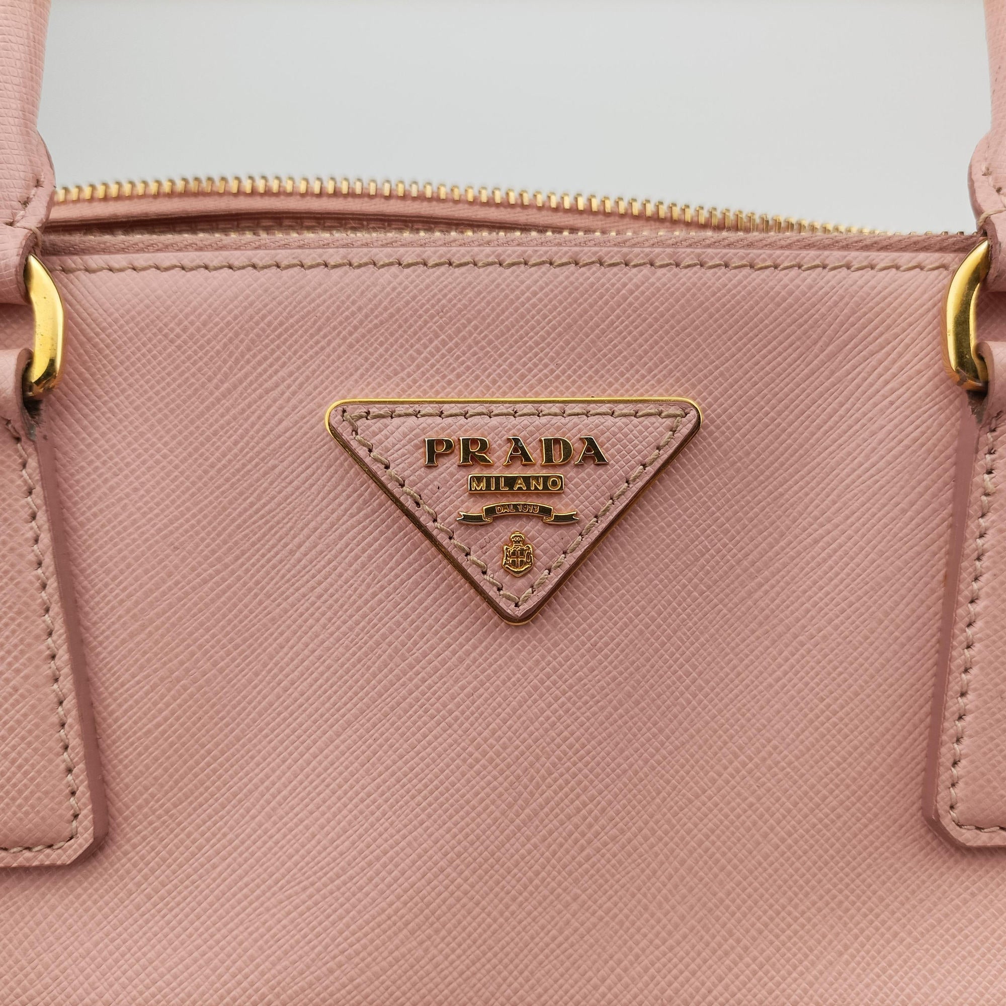 Galleria Pink SAFFIANO Leather BN1786 180ガレリア ピンク サフィアーノレザー BN1786 180