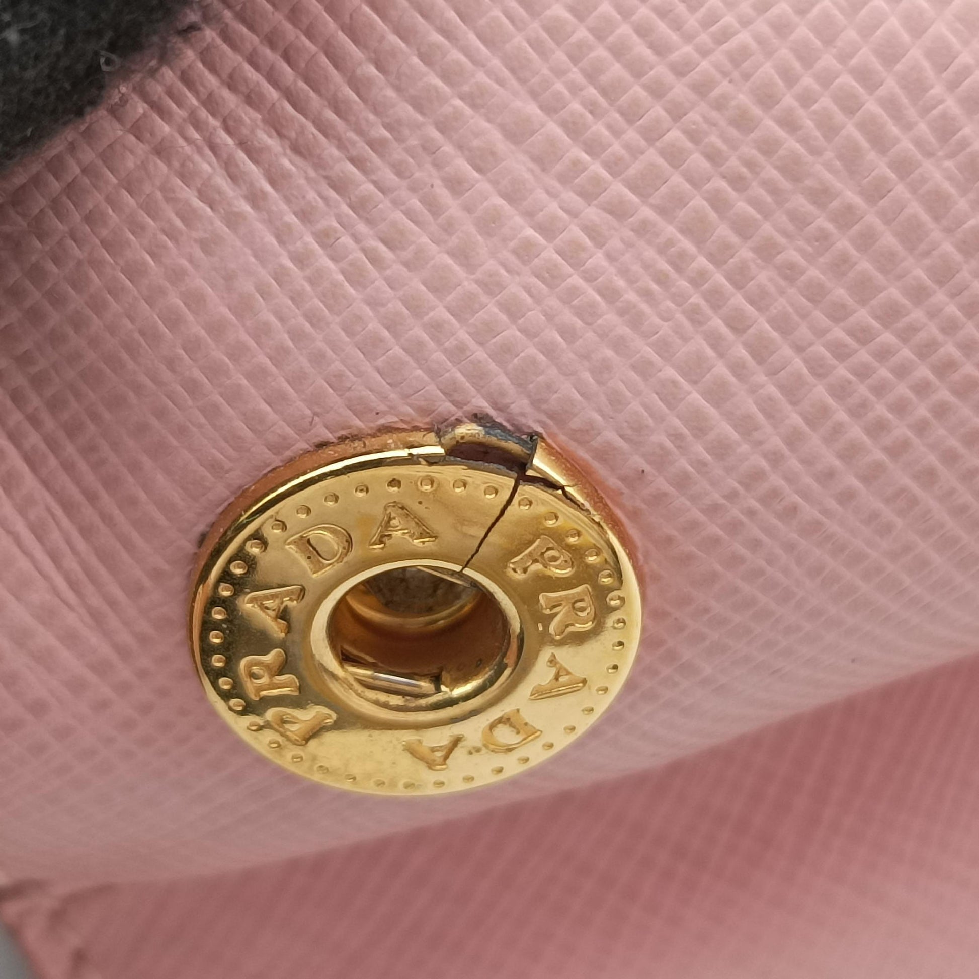 Galleria Pink SAFFIANO Leather BN1786 180ガレリア ピンク サフィアーノレザー BN1786 180