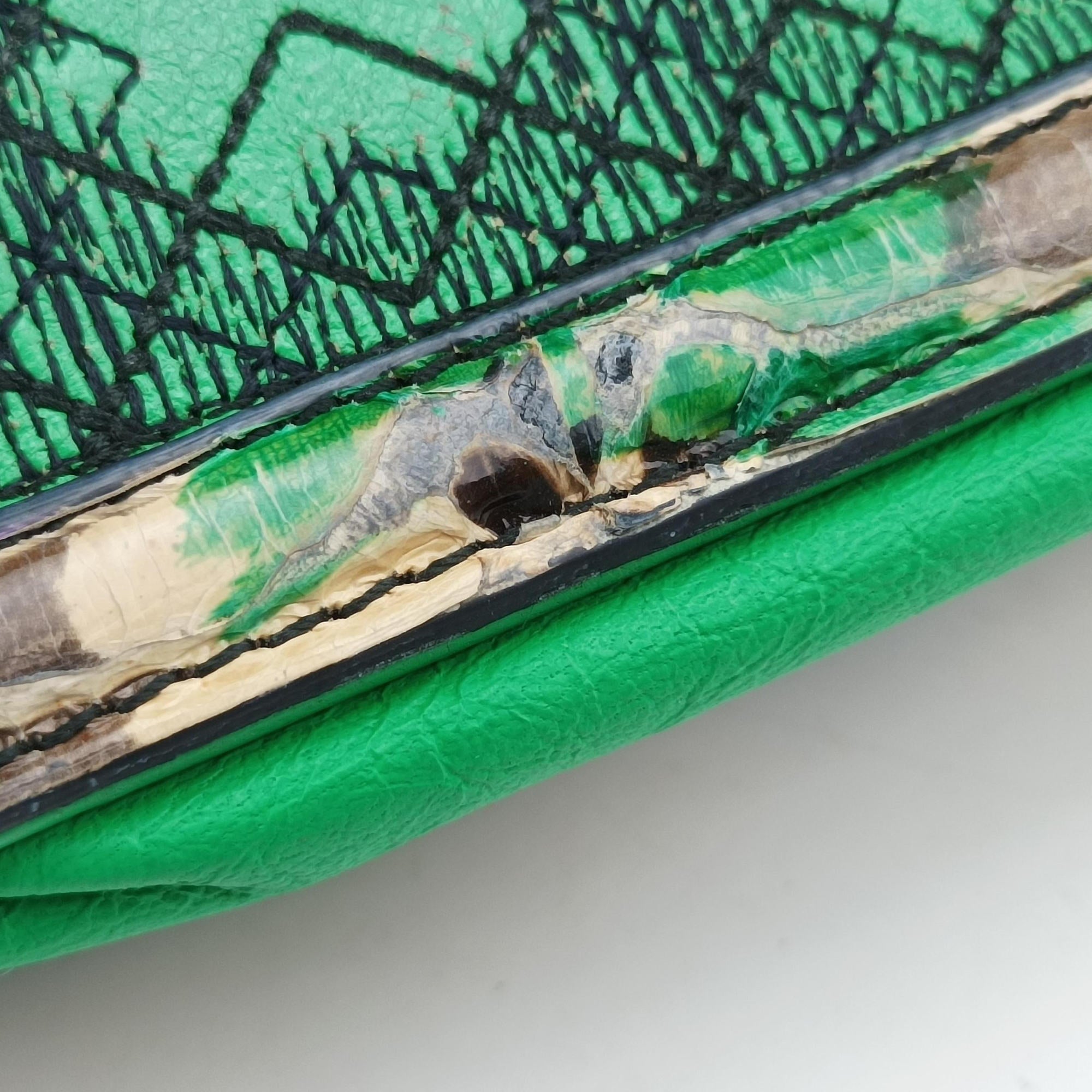 intrecciato Green Leather x Snake skin B04506839Mイントレチャート グリーン×パープル×マルチ レザー×パイソン B04506839M