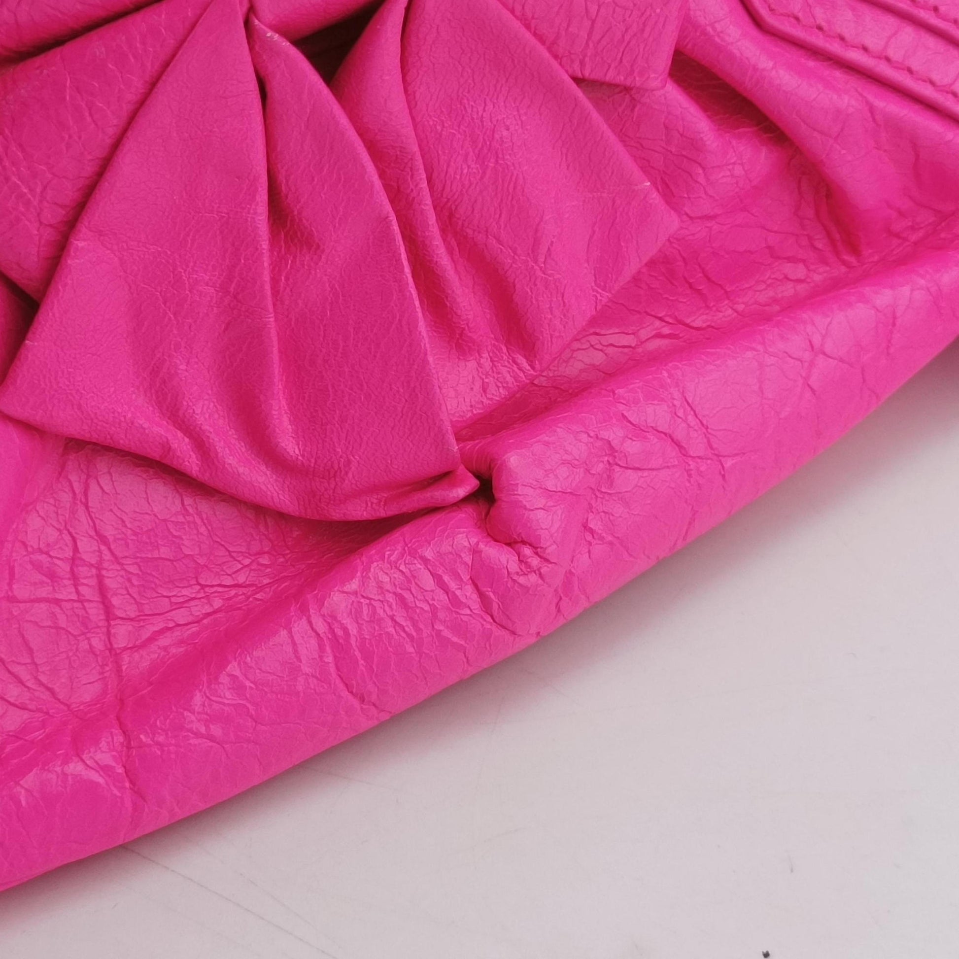 Le Cagole Rose Leather 671309.5634.P.640167ル カゴール ローズ レッド レザー 671309.5634.P.640167