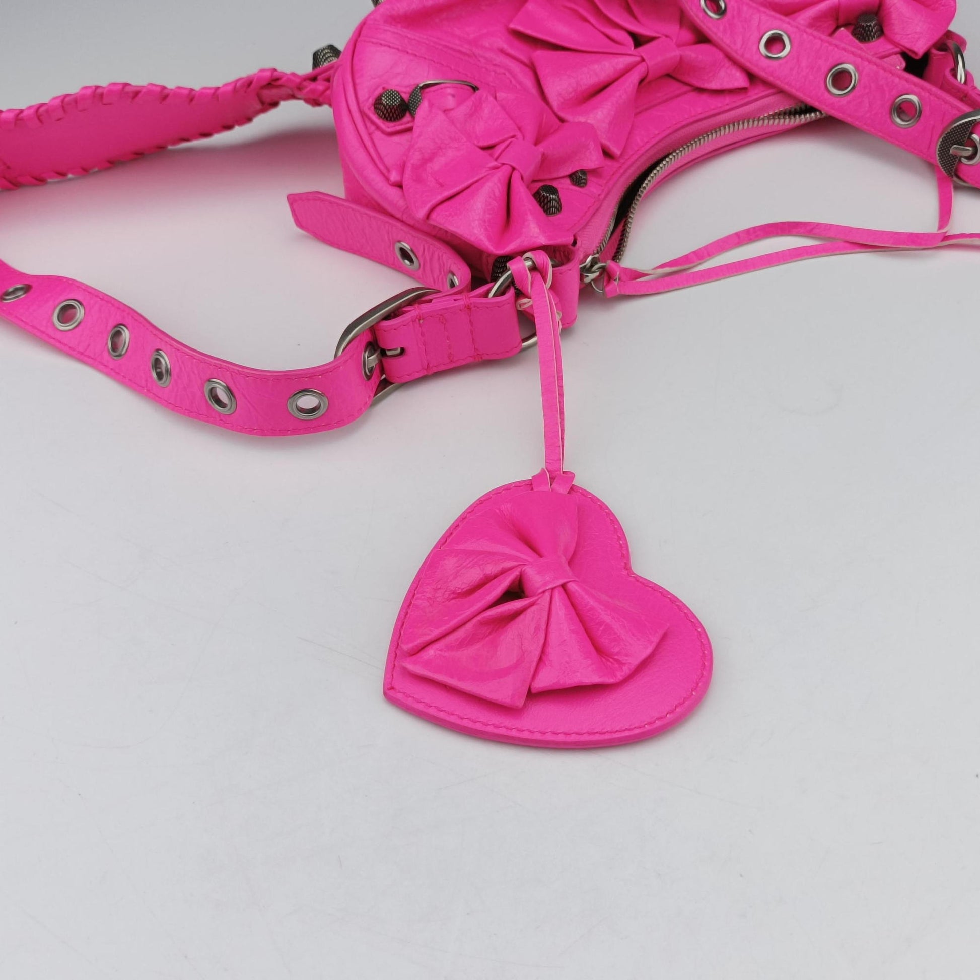 Le Cagole Rose Leather 671309.5634.P.640167ル カゴール ローズ レッド レザー 671309.5634.P.640167