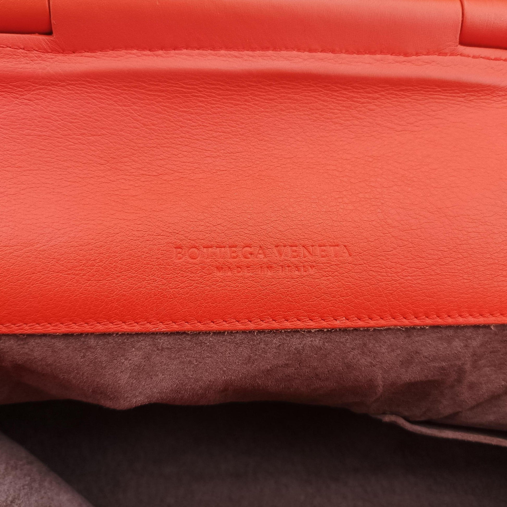 Intrecciato Orange lambskin B02661984Nイントレチャート オレンジ ラムスキン B02661984N