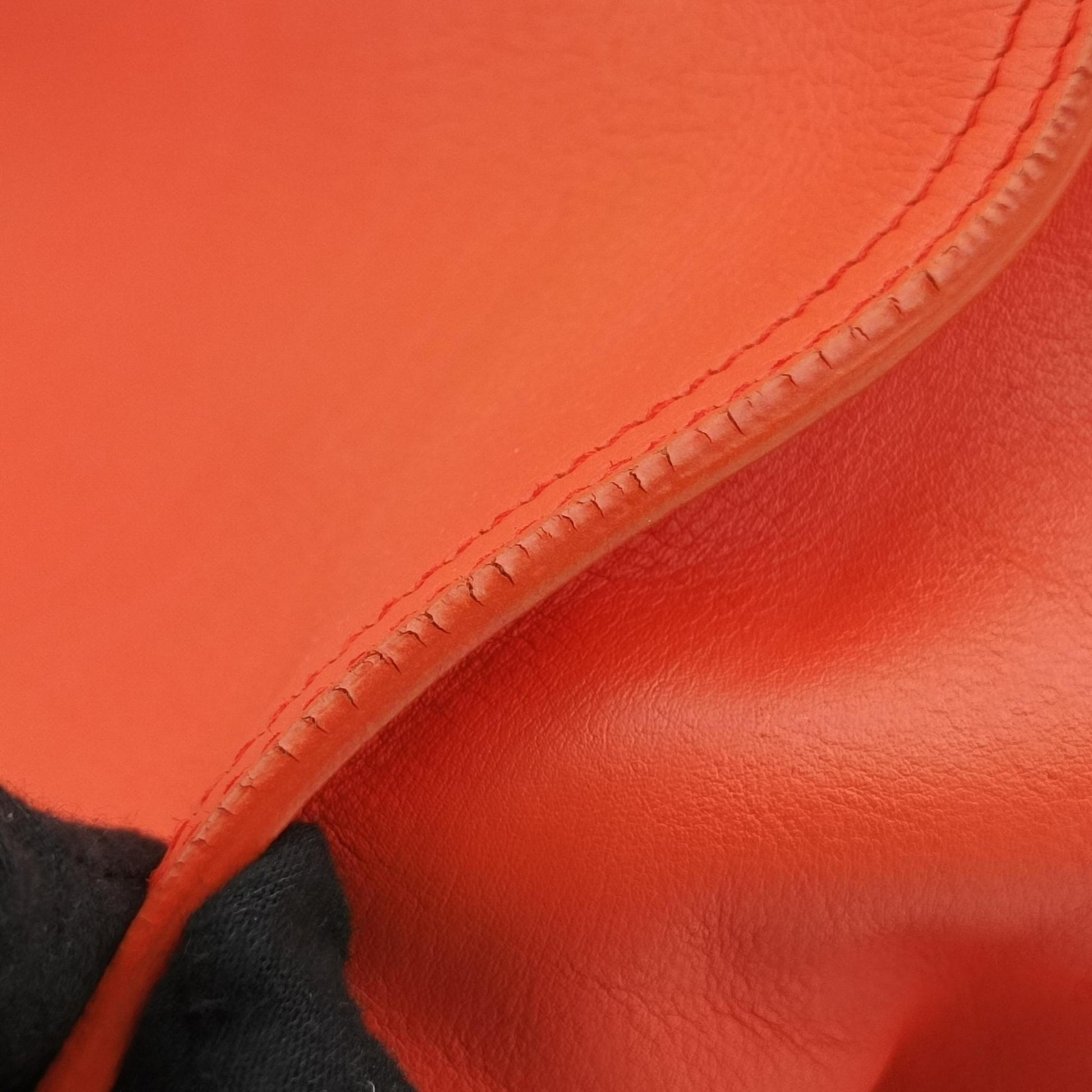 Intrecciato Orange lambskin B02661984Nイントレチャート オレンジ ラムスキン B02661984N