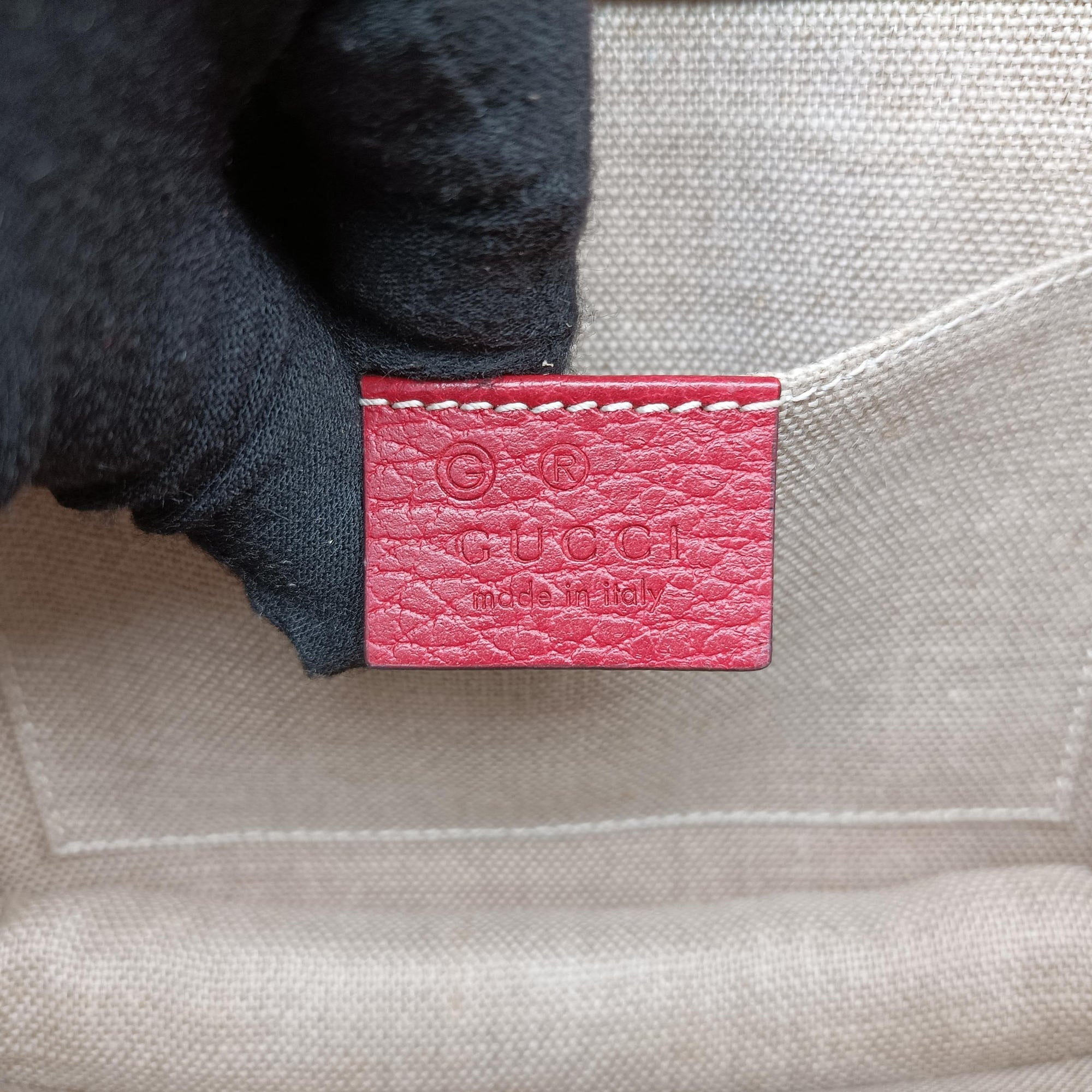 Interlocking G Red Leather 510304 E030237728インターロッキングG レッド レザー 510304 E030237728