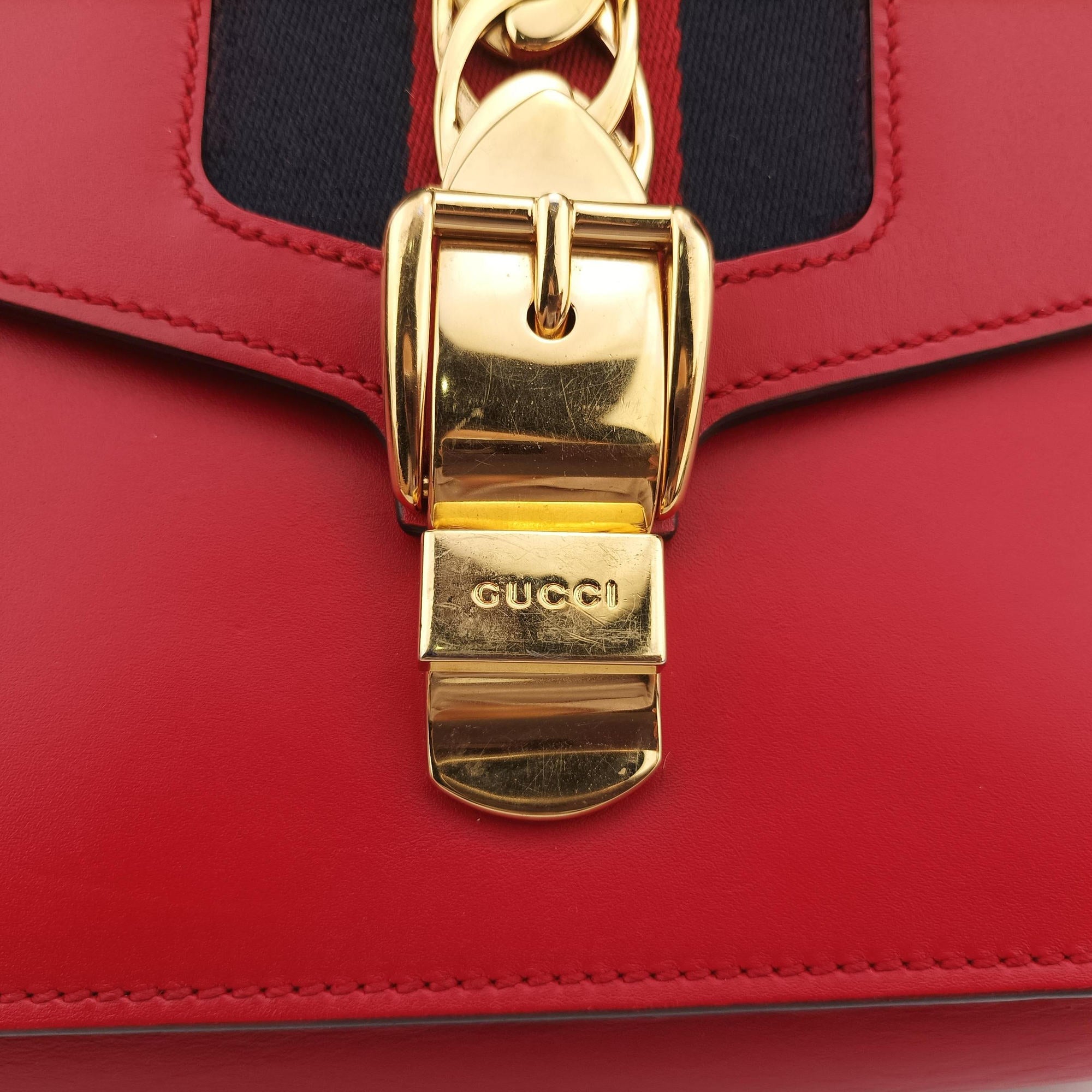 Sylvie Red×navy Leather 421882 A026260090シルヴィ レッド×ネイビー レザー 421882 A026260090