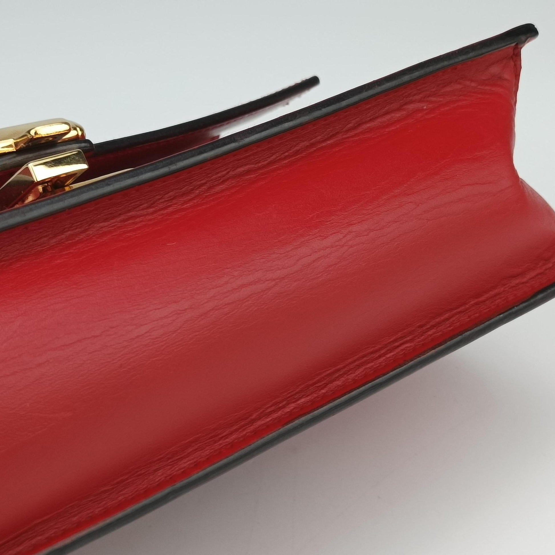 Sylvie Red×navy Leather 421882 A026260090シルヴィ レッド×ネイビー レザー 421882 A026260090