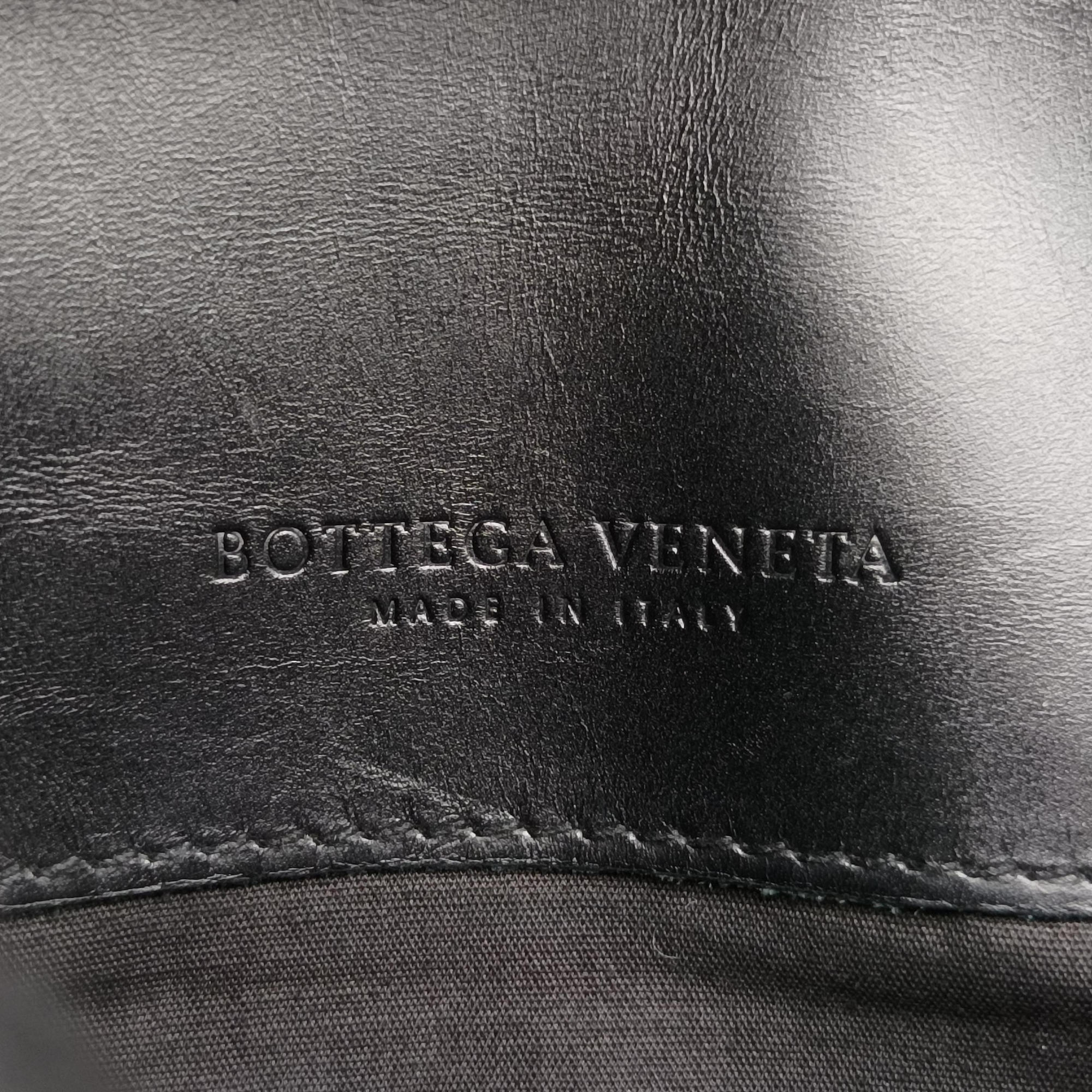 Intrecciato Black lambskin B00885237Gイントレチャート ブラック ラムスキン B00885237G