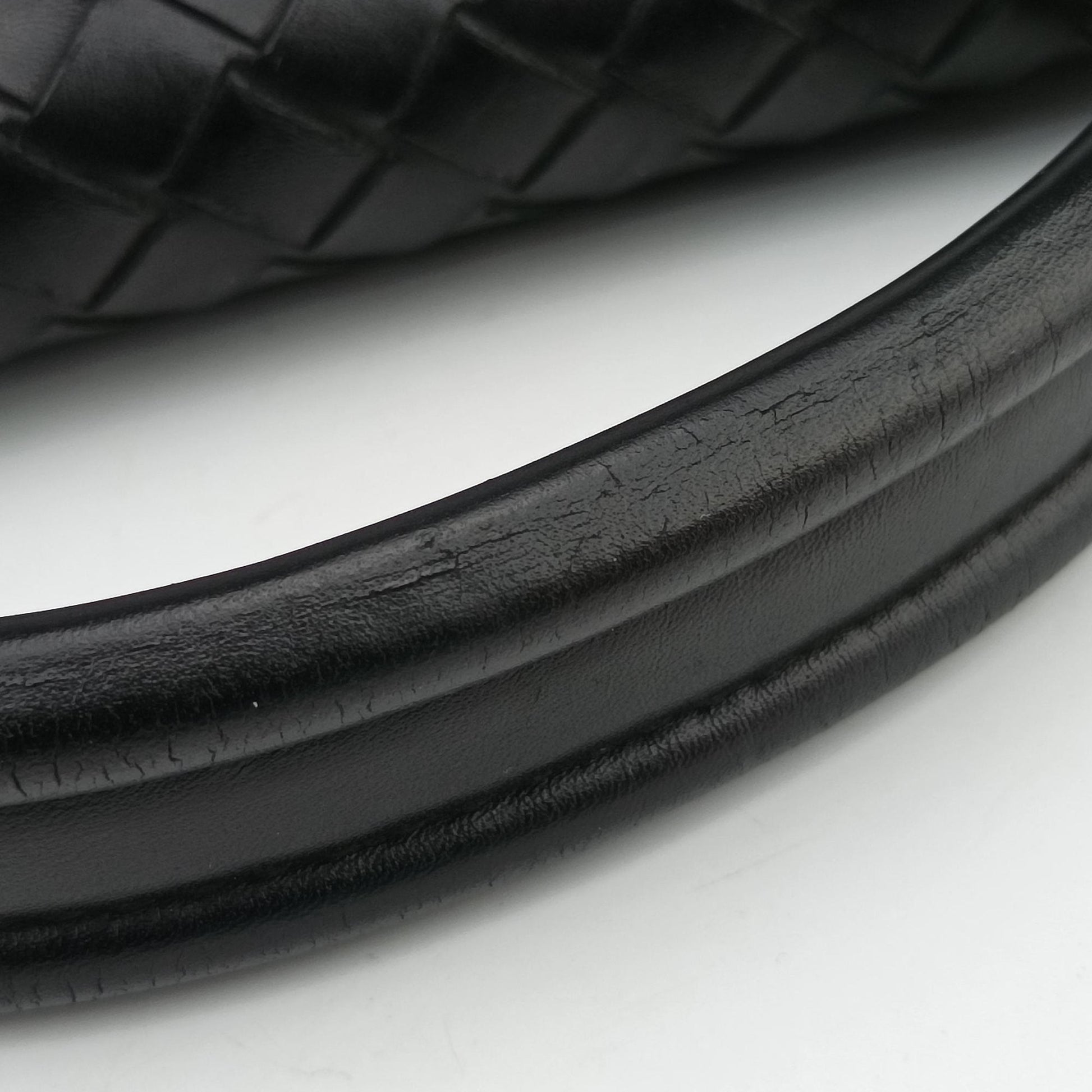 Intrecciato Black lambskin B00885237Gイントレチャート ブラック ラムスキン B00885237G
