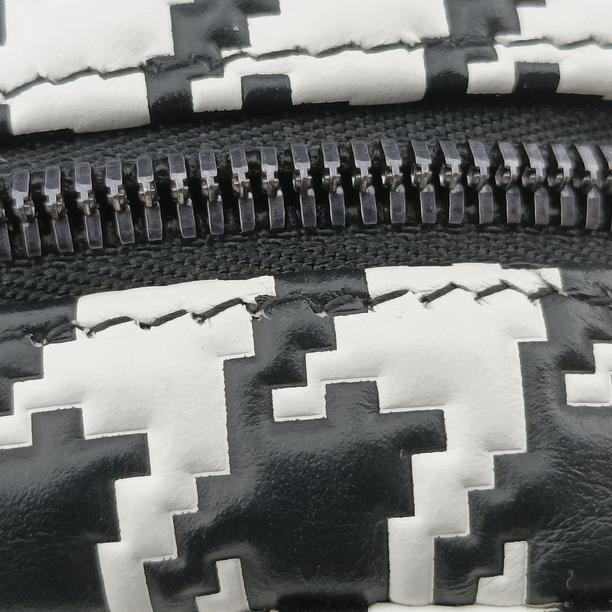 Houndstooth vanity bag Black and White Leather 56-MA-0272千鳥格子バニティバッグ ブラック×ホワイト レザー 56-MA-0272