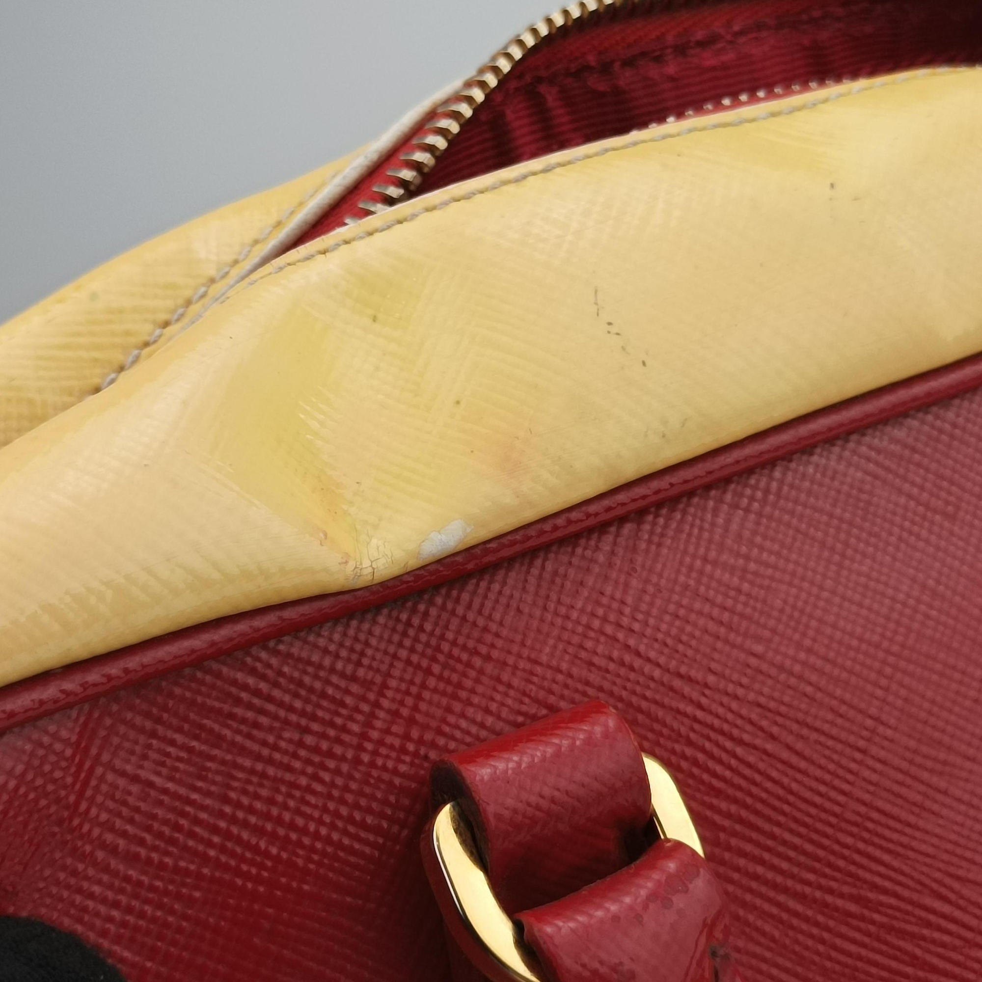 Triangle logo Red×Yellow Patent 7/Aトライアングル ロゴ レッド×イエロー パテント 7/A