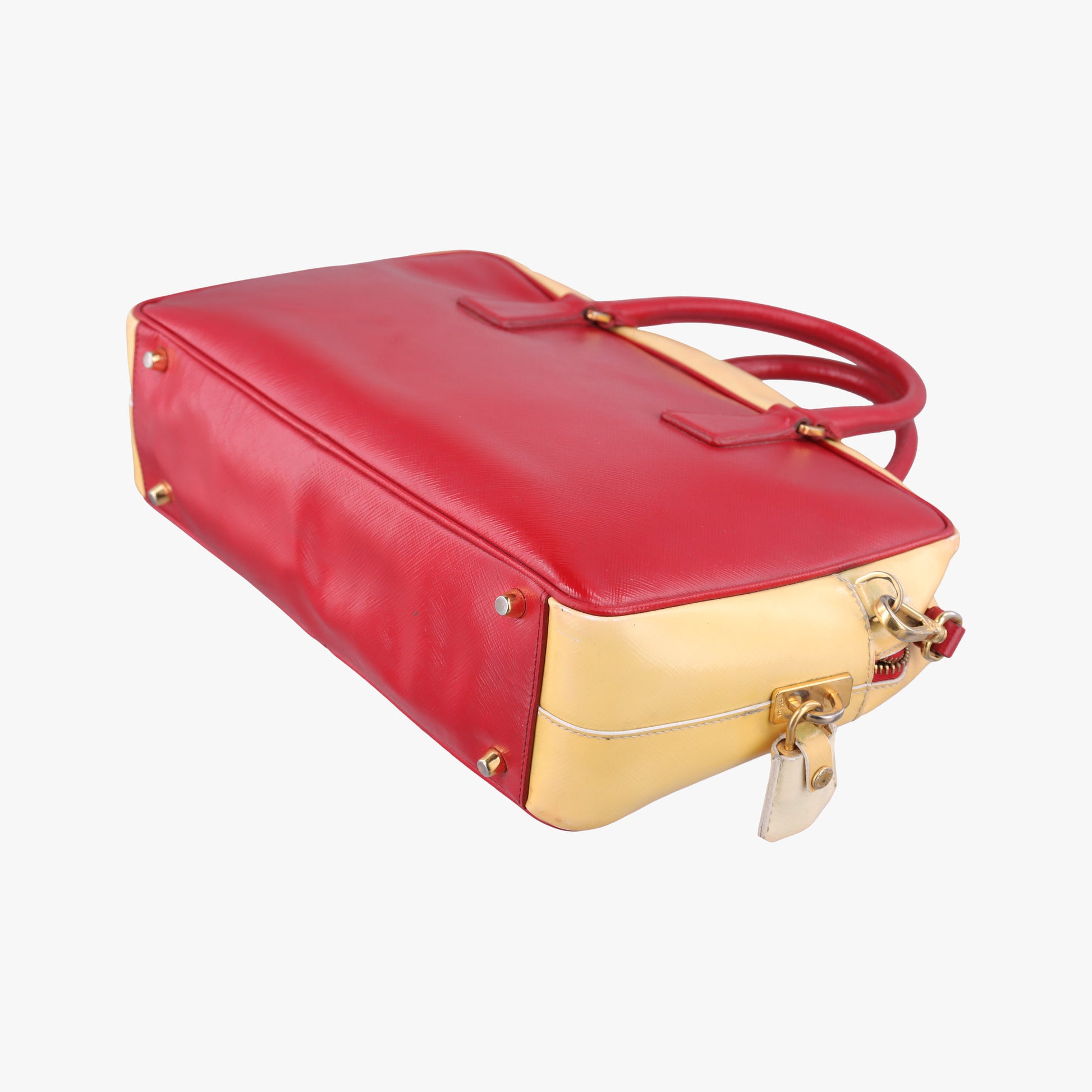 Triangle logo Red×Yellow Patent 7/Aトライアングル ロゴ レッド×イエロー パテント 7/A