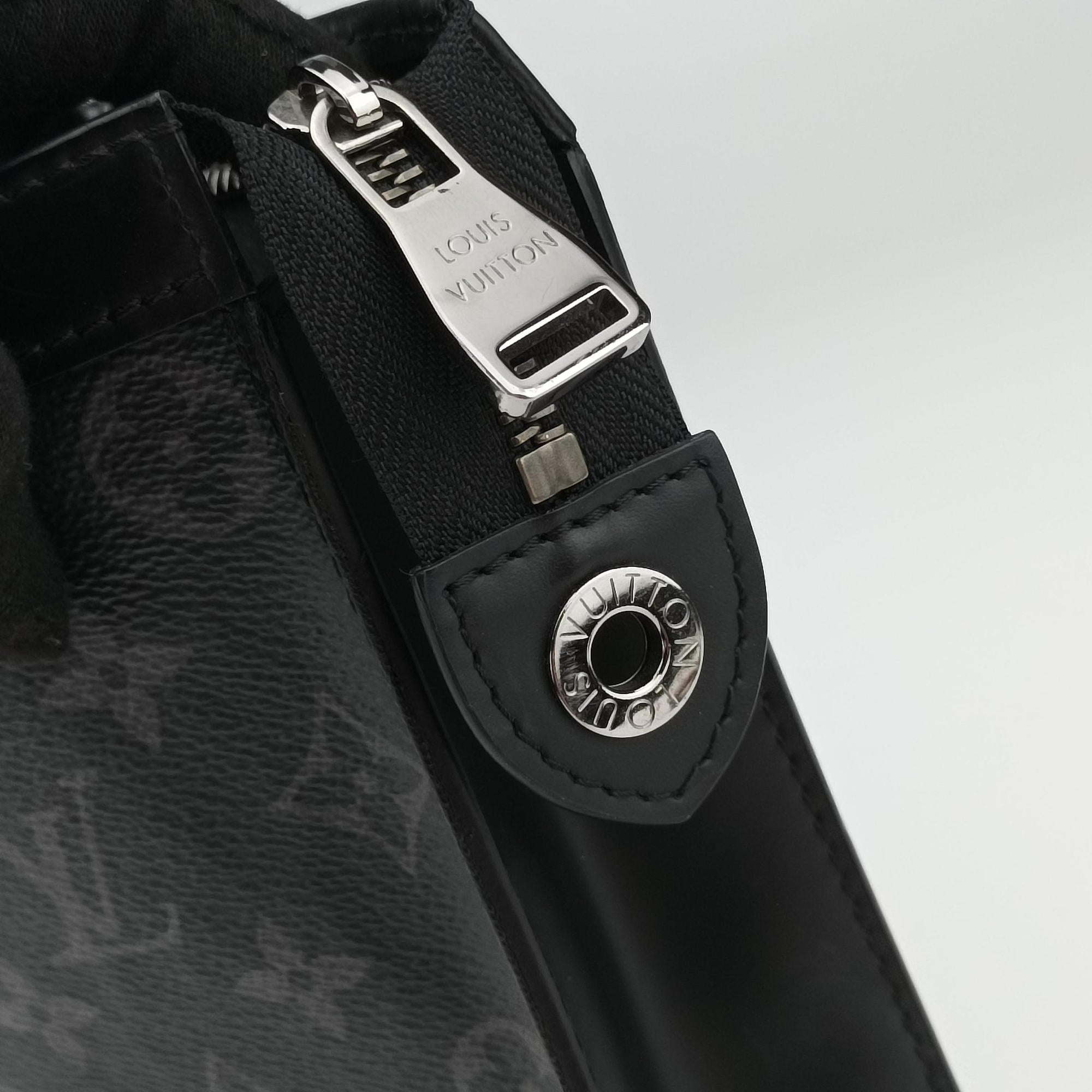 Pochette Voyage MM Pacific Blue Monogram Eclipse PVC Coated Canvas M61692 SP0137ポシェット・ヴォワヤージュMM パシフィック・ブルー モノグラム・エクリプスPVCコーティングキャンバス M61692 SP0137