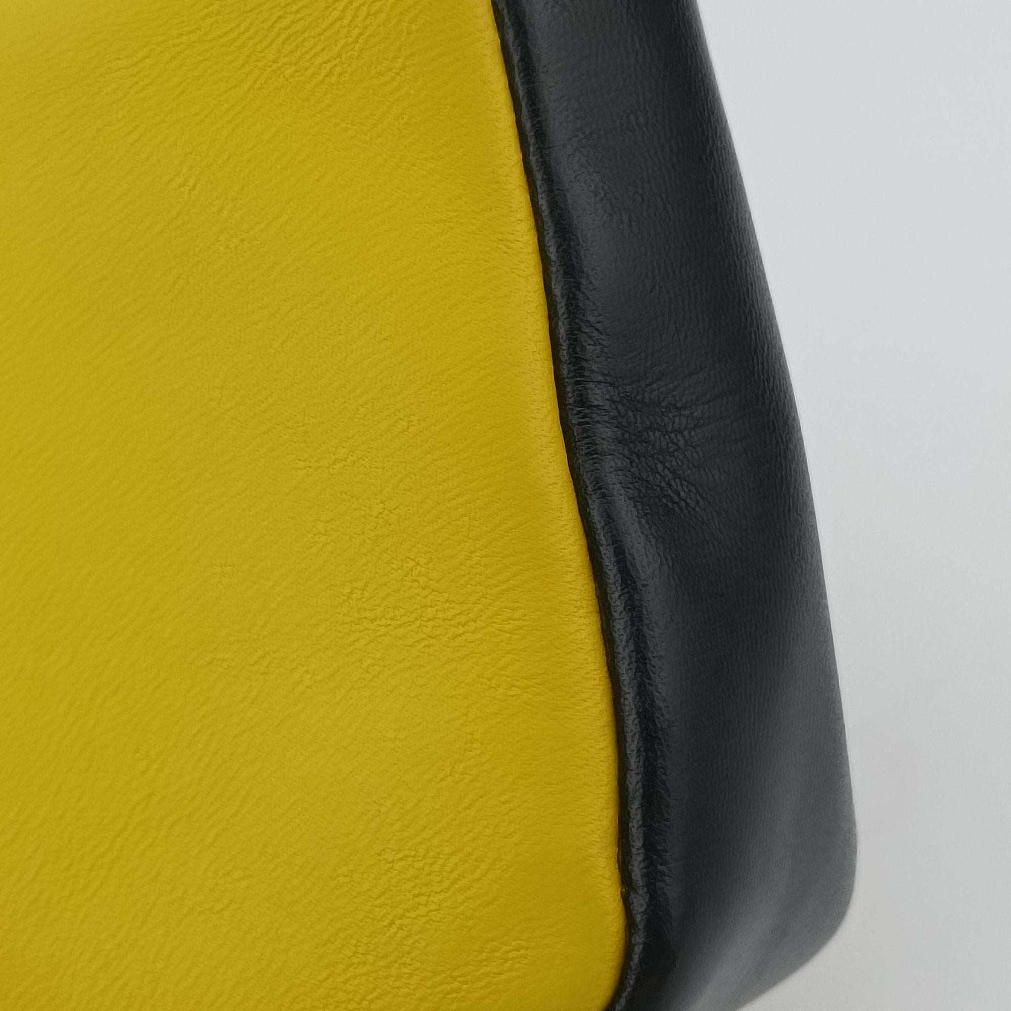 Mini Be Baguette Yellow × Black Leather 8M0315 8M0315-W20 149-0053ミニベバゲット イエロー × ブラック レザー 8M0315 8M0315-W20 149-0053