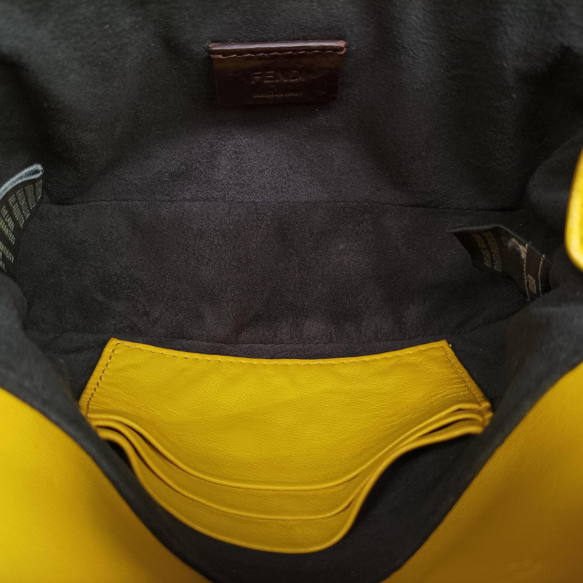 Mini Be Baguette Yellow × Black Leather 8M0315 8M0315-W20 149-0053ミニベバゲット イエロー × ブラック レザー 8M0315 8M0315-W20 149-0053