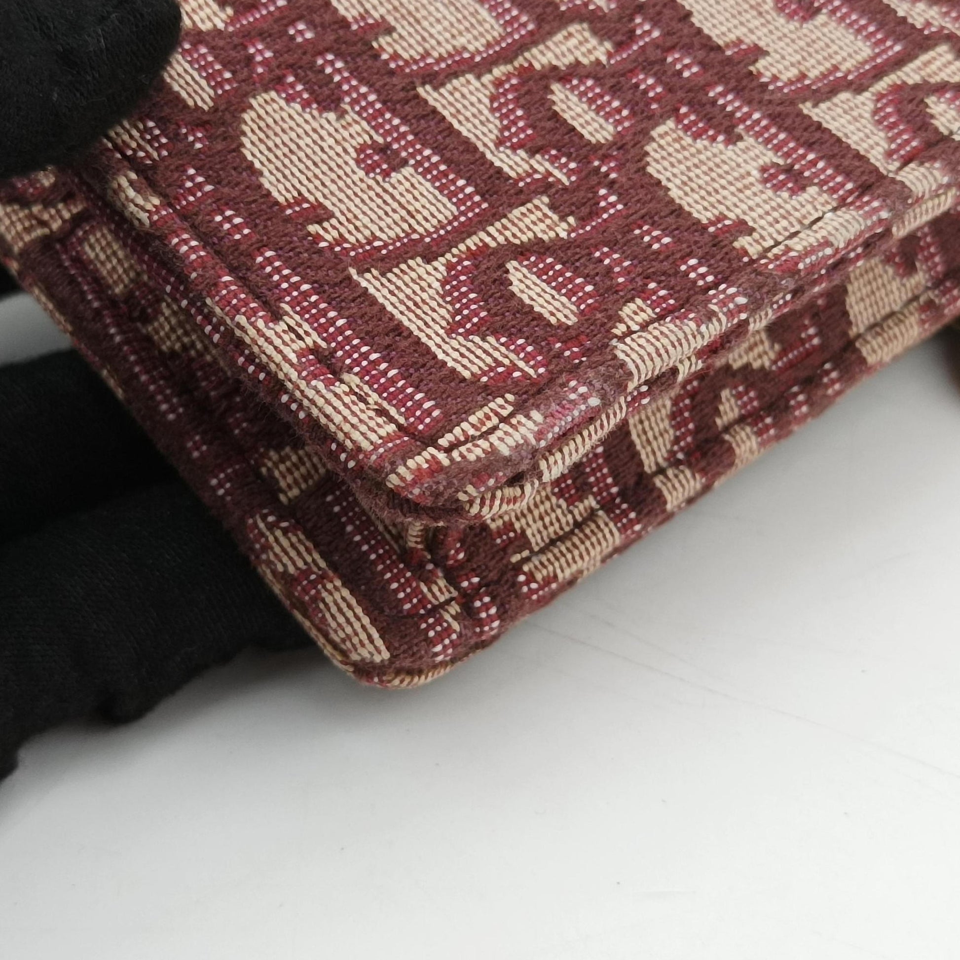 Saddle Red Jacquard 05-RU-1129サドル レッド ジャガード 05-RU-1129