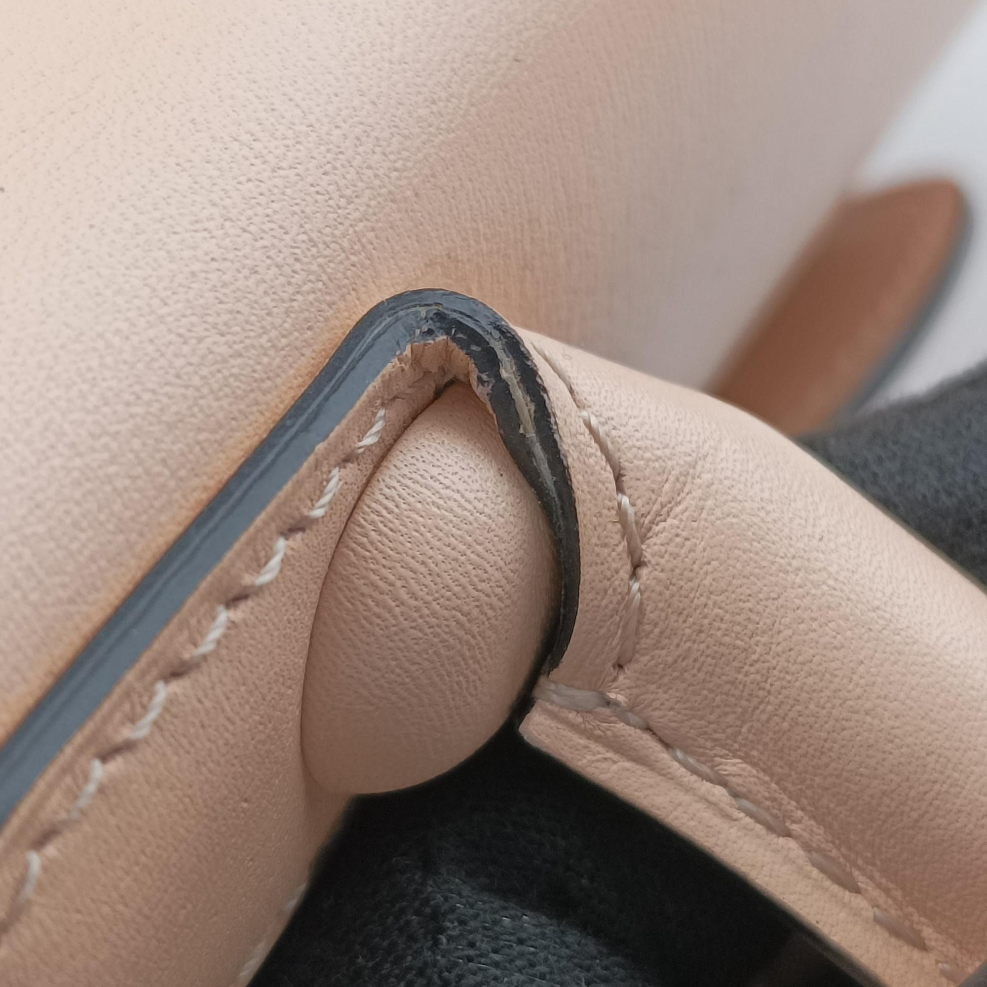 Brillant Beige Leather I40Bブリヨン ベージュ レザー I40B