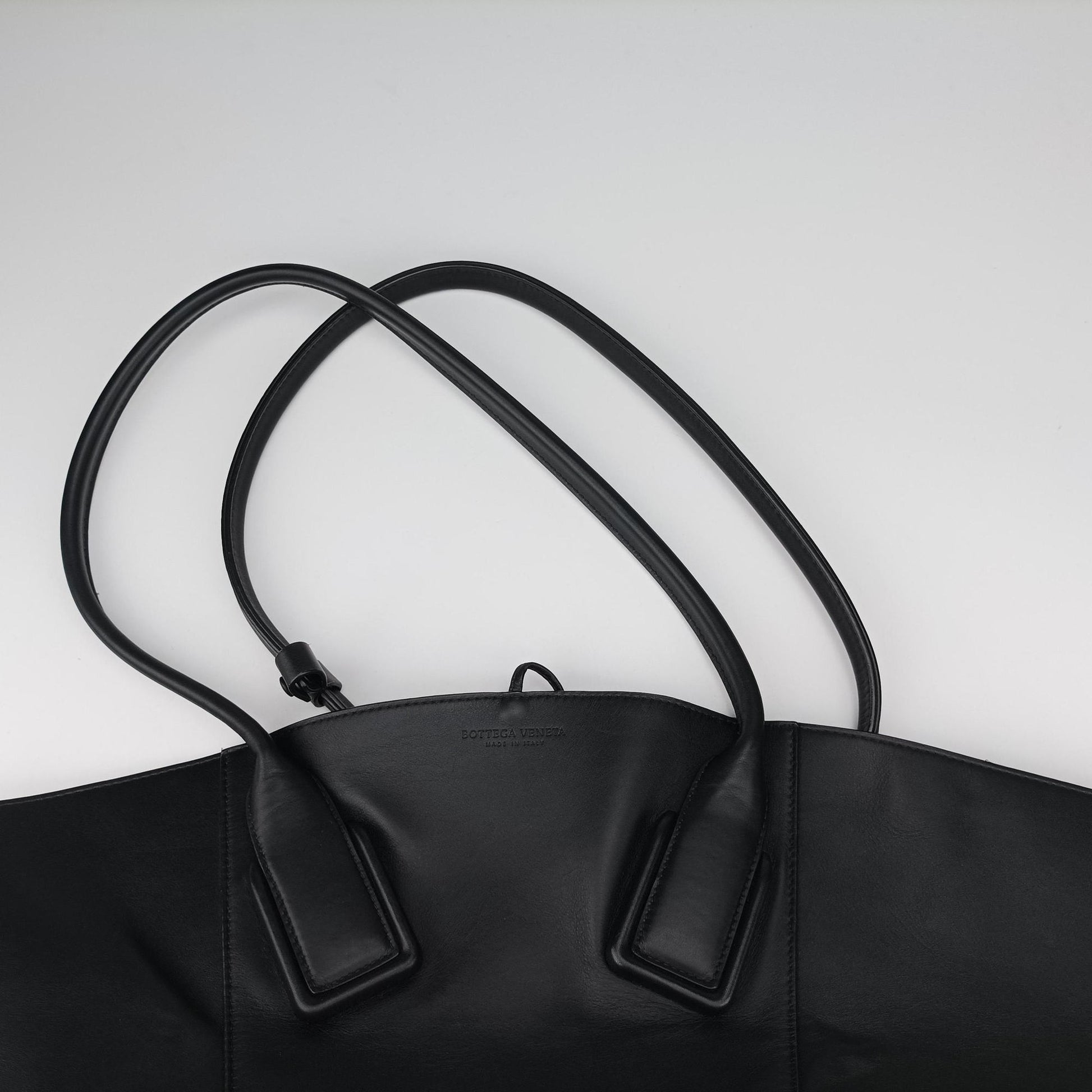 basket Black Leather B08227804Jバスケット ブラック レザー B08227804J