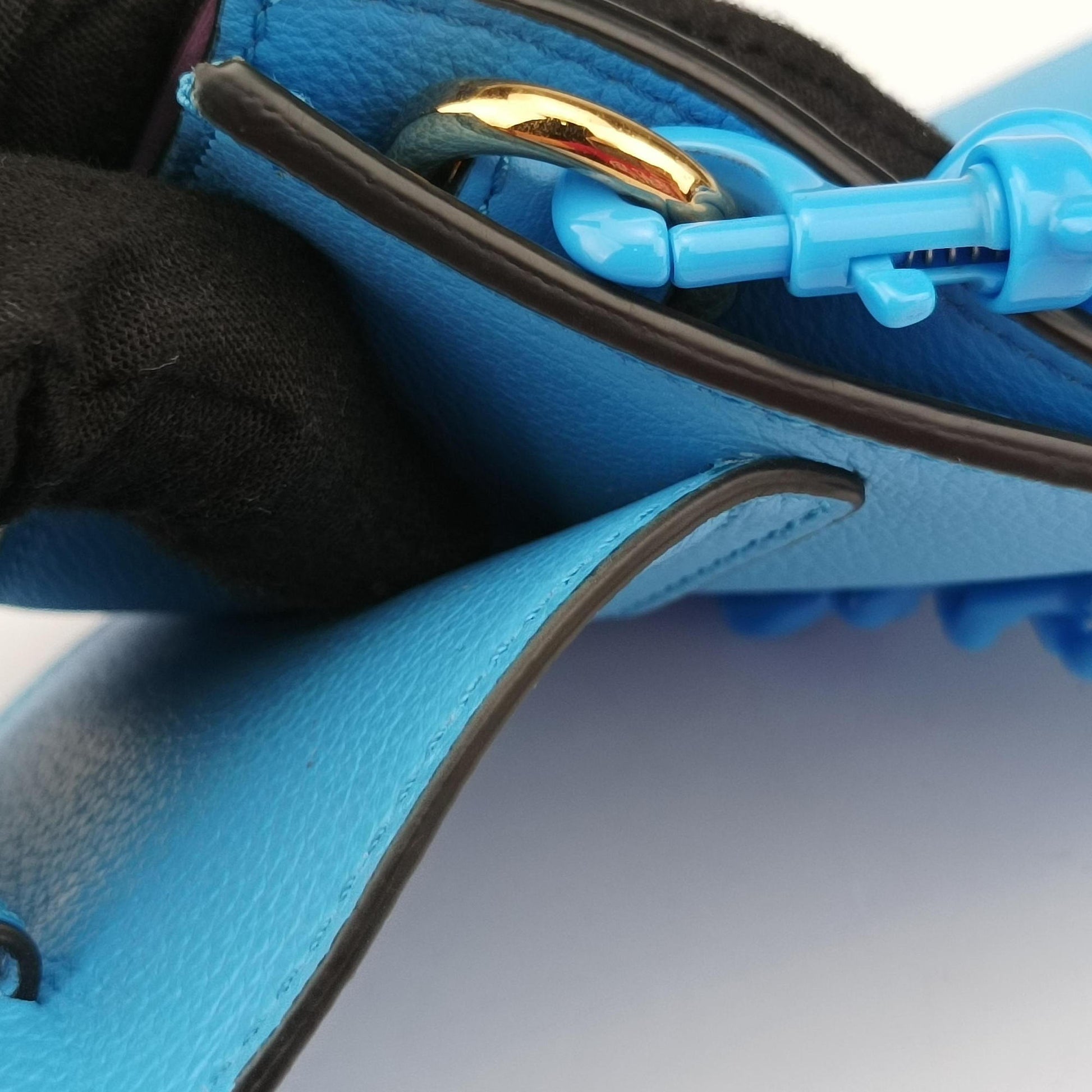 Medusa phone bag Blue Leather メドゥーサ フォンバッグ ブルー レザー 