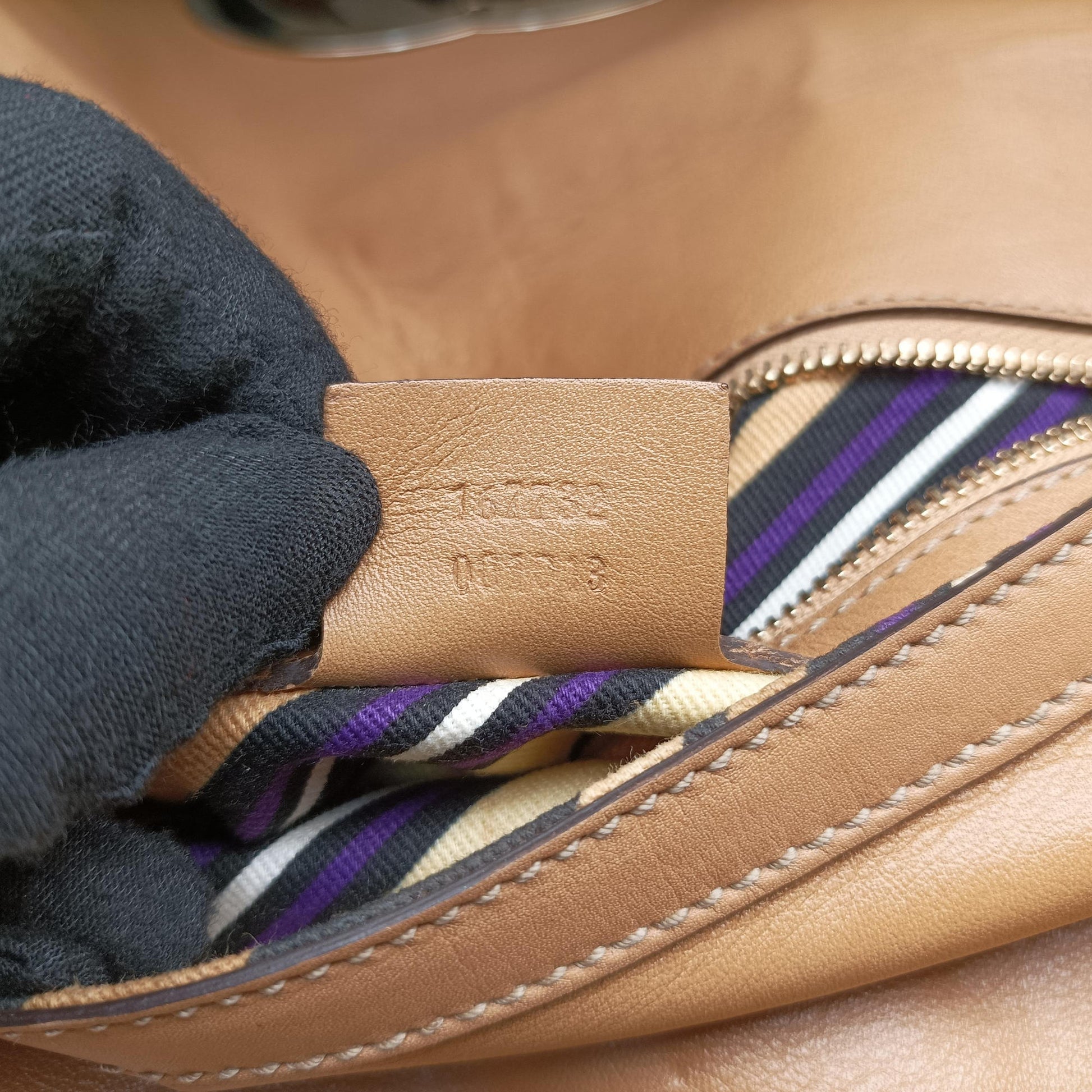 Dialux Britt Hobo Beige leather 167732 ディアラックス ブリット ホーボー ベージュ レザー 167732 