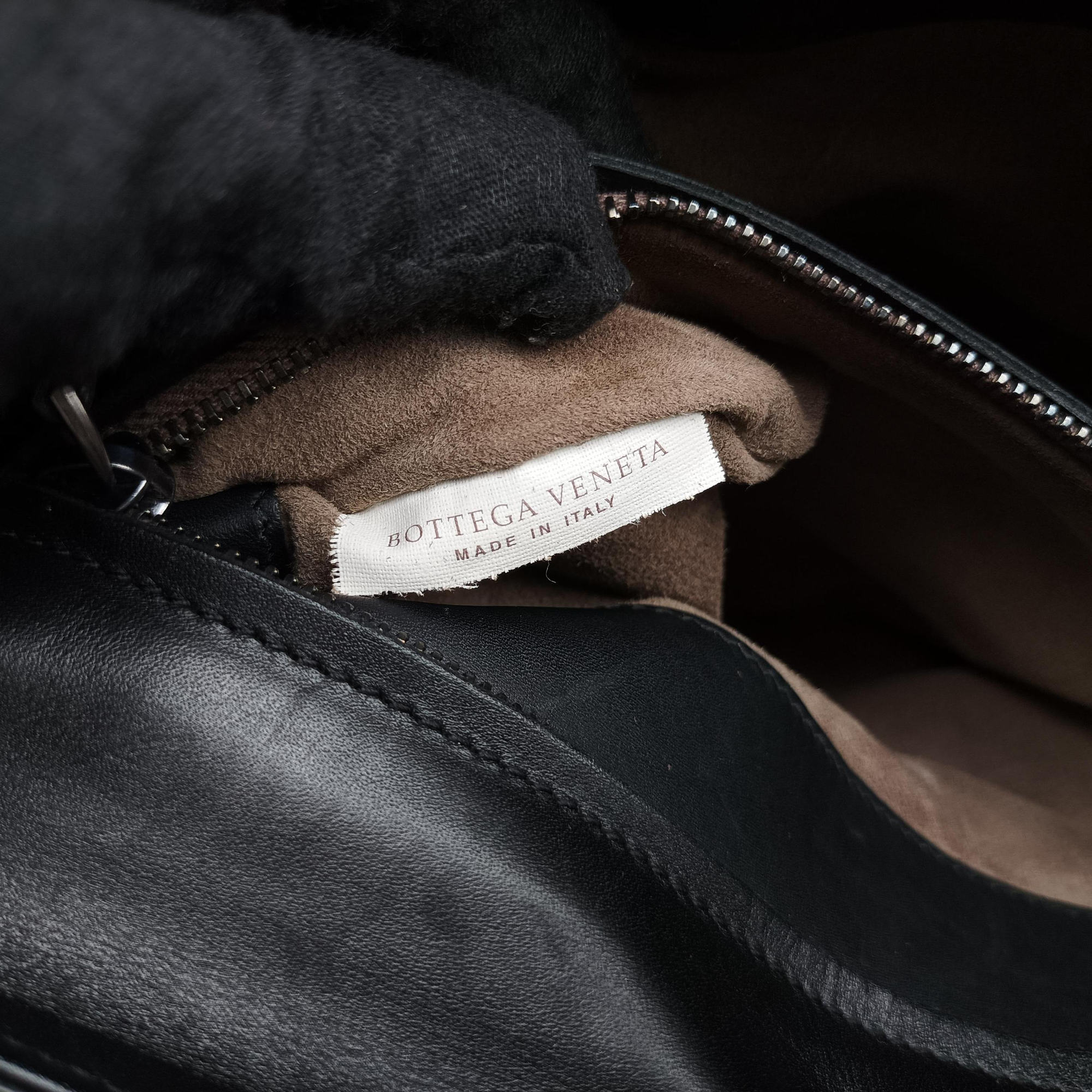 Intrecciato Black lambskin B03338271Lイントレチャート ブラック ラムスキン B03338271L