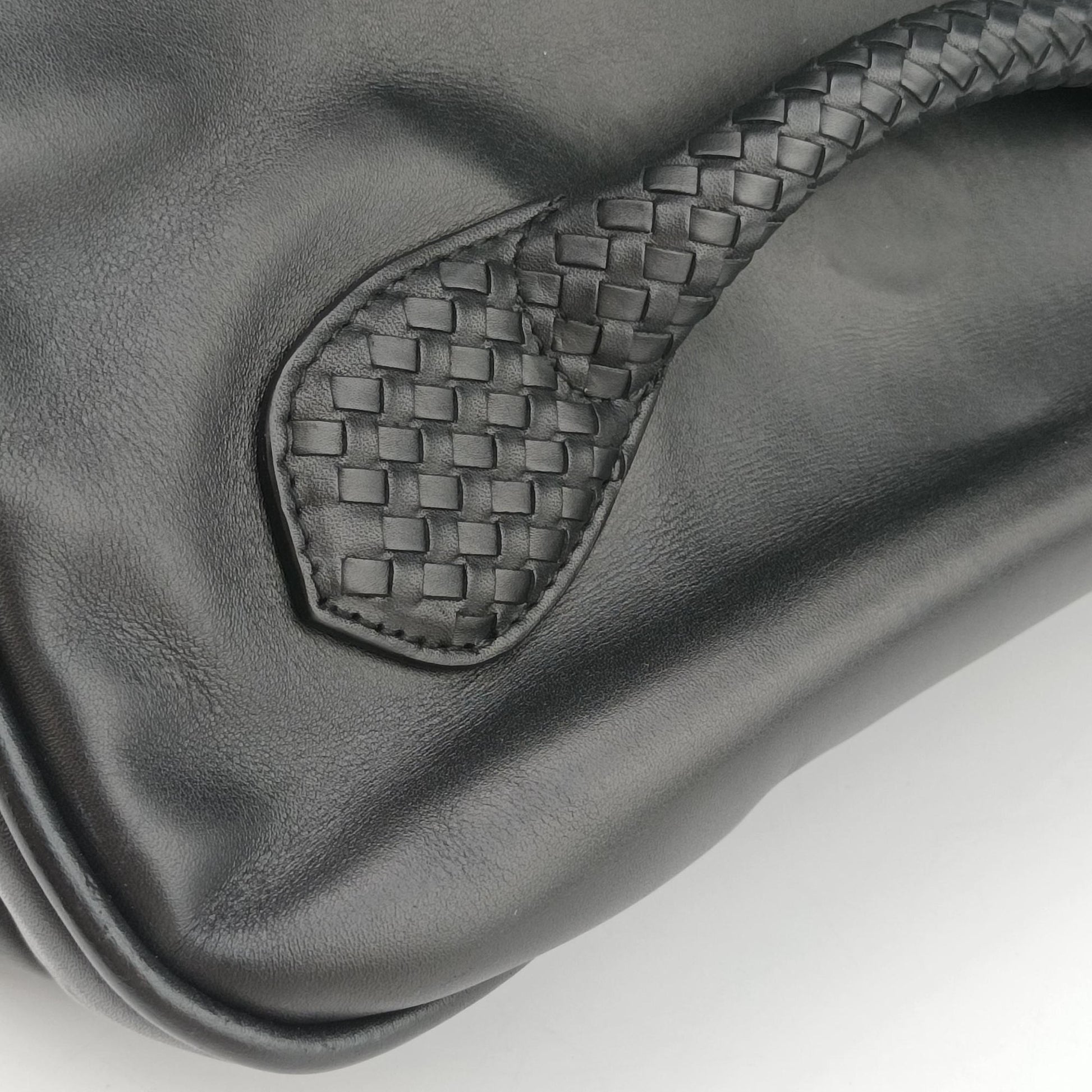 Intrecciato Black lambskin B03338271Lイントレチャート ブラック ラムスキン B03338271L