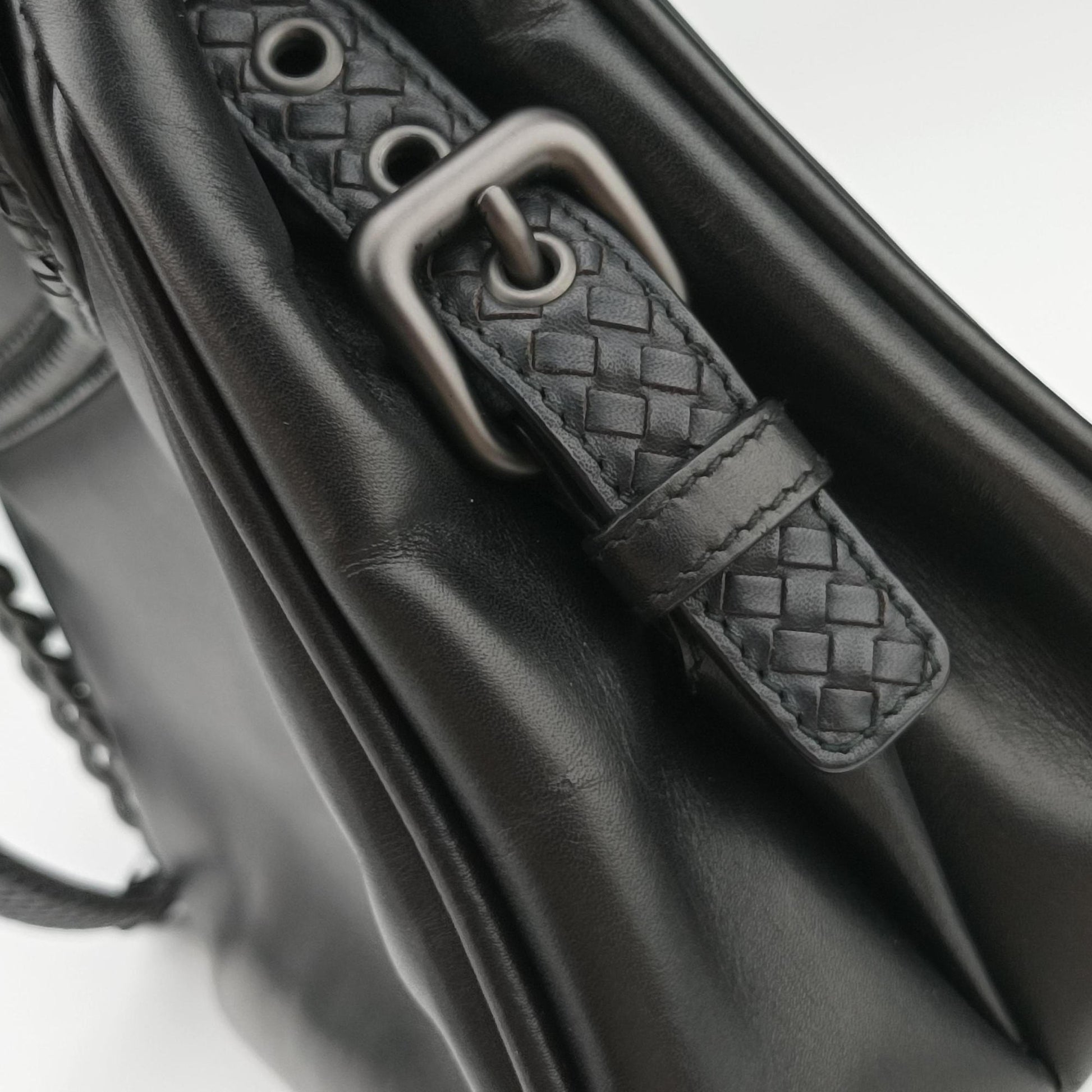 Intrecciato Black lambskin B03338271Lイントレチャート ブラック ラムスキン B03338271L