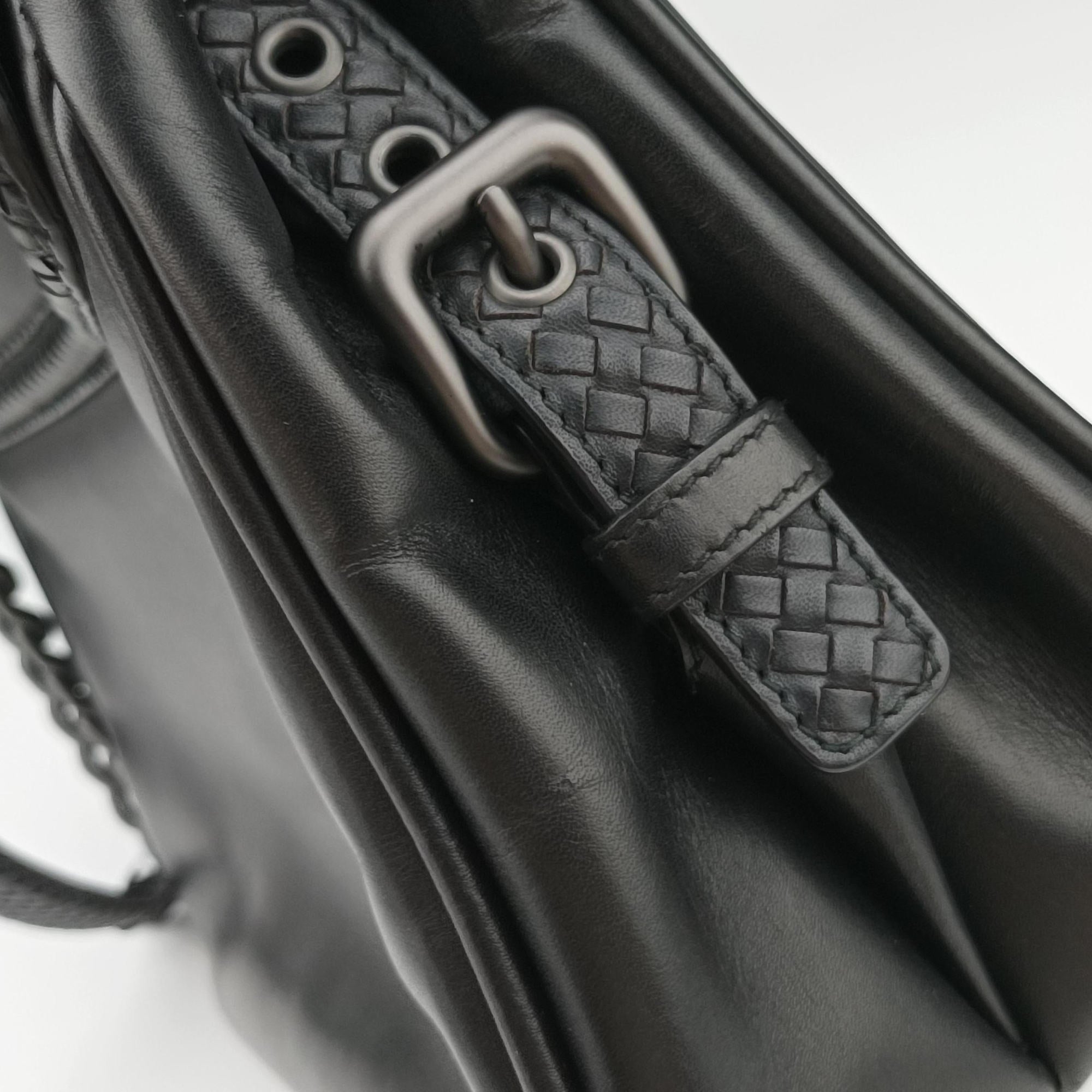 Intrecciato Black lambskin B03338271Lイントレチャート ブラック ラムスキン B03338271L