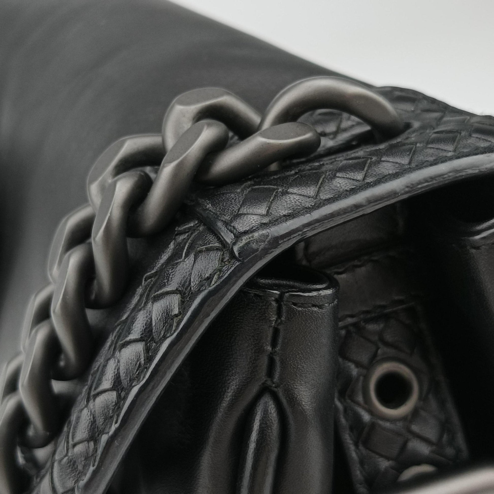 Intrecciato Black lambskin B03338271Lイントレチャート ブラック ラムスキン B03338271L