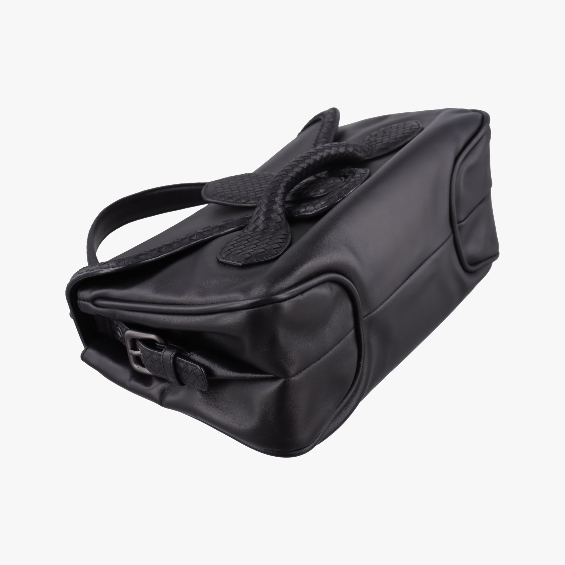 Intrecciato Black lambskin B03338271Lイントレチャート ブラック ラムスキン B03338271L