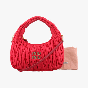 Wander Matelasse hobo Red Satin 5BC125 IC Chipワンダー マテラッセ ホーボー レッド サテン 5BC125 ICチップ