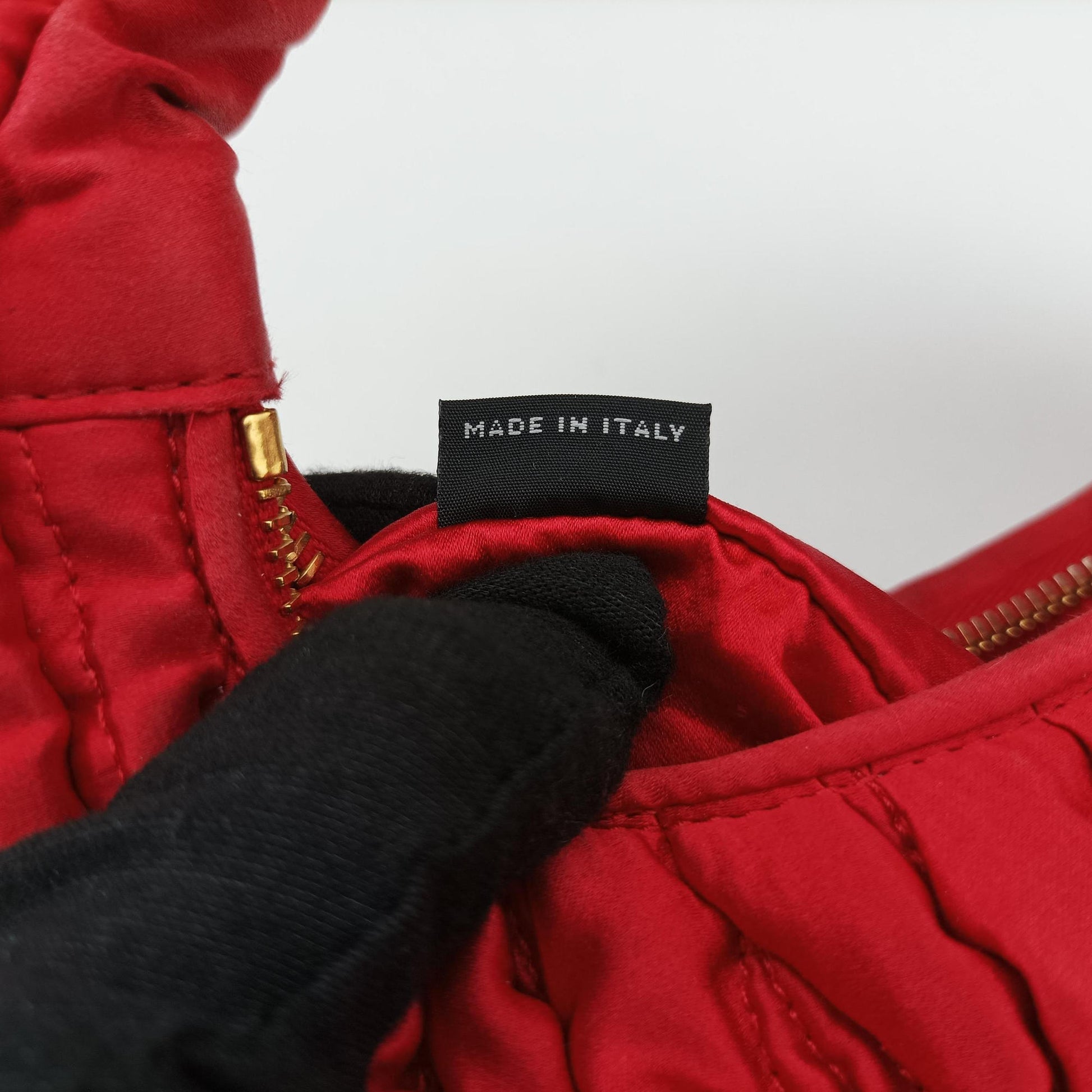 Wander Matelasse hobo Red Satin 5BC125 IC Chipワンダー マテラッセ ホーボー レッド サテン 5BC125 ICチップ