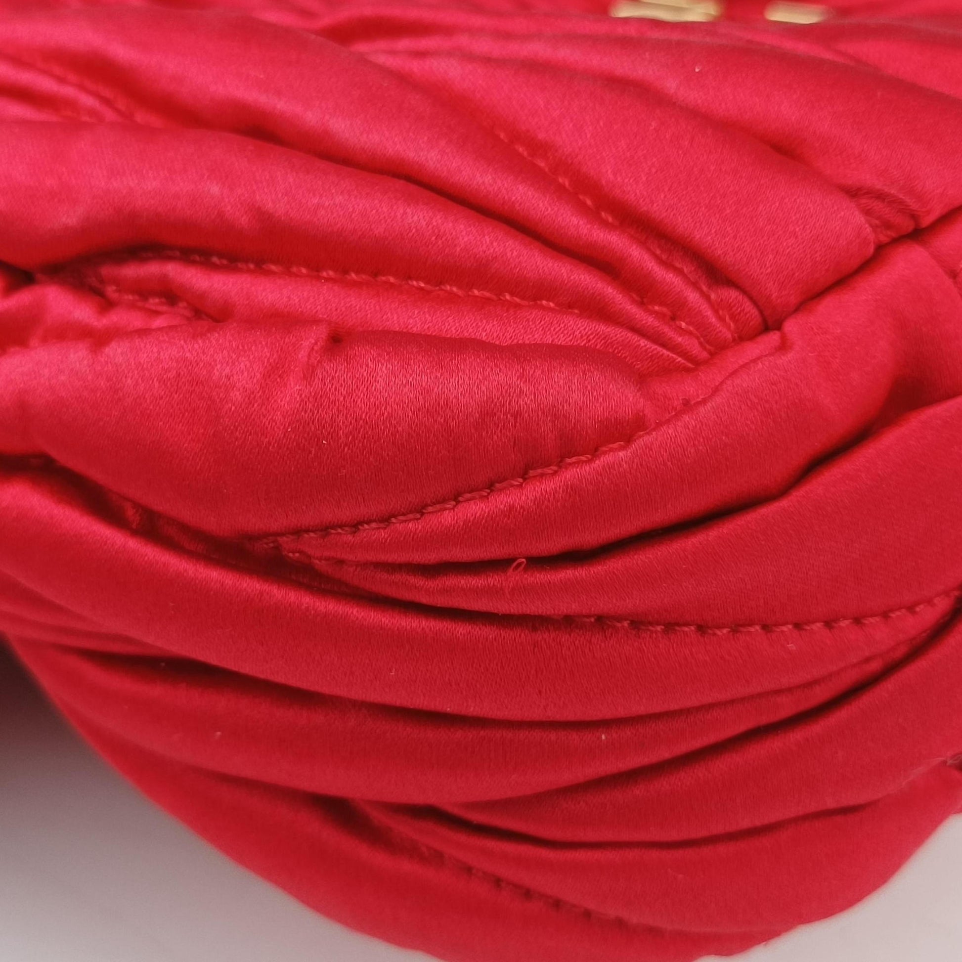 Wander Matelasse hobo Red Satin 5BC125 IC Chipワンダー マテラッセ ホーボー レッド サテン 5BC125 ICチップ