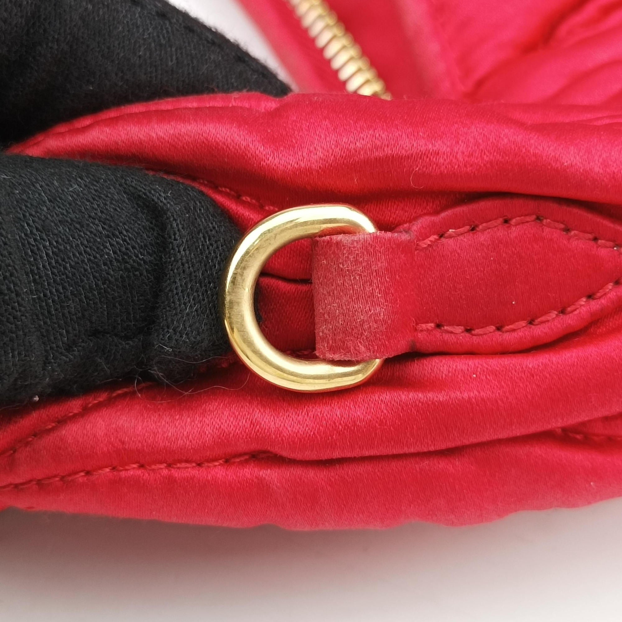 Wander Matelasse hobo Red Satin 5BC125 IC Chipワンダー マテラッセ ホーボー レッド サテン 5BC125 ICチップ