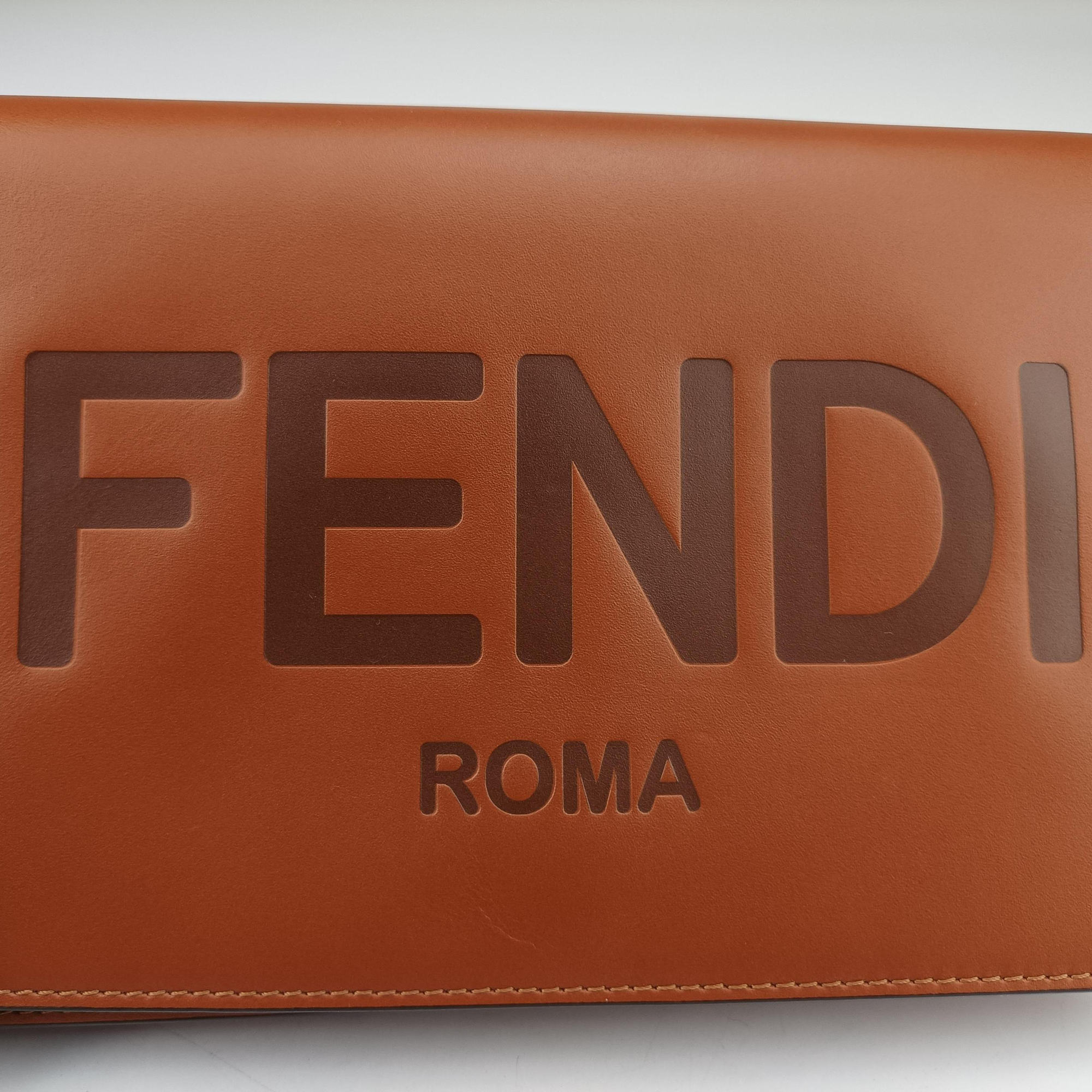 Roma Logo woc Brown Leather 8BS006 8BS006-AAYZ 218-3260ローマ ロゴ WOC ブラウン レザー 8BS006 8BS006-AAYZ 218-3260