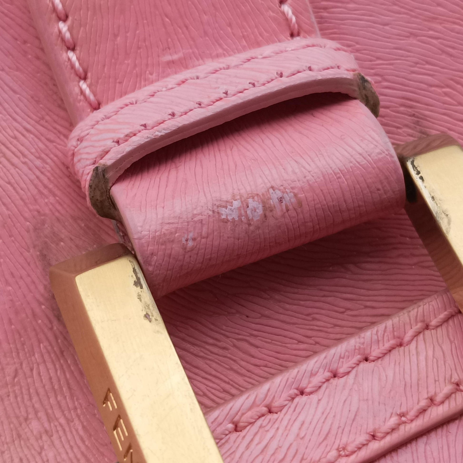 Logo flap bag Pink Leather 8BN116 2370-BN116-KUF-048ロゴ フラップバッグ ピンク レザー 8BN116 2370-BN116-KUF-048