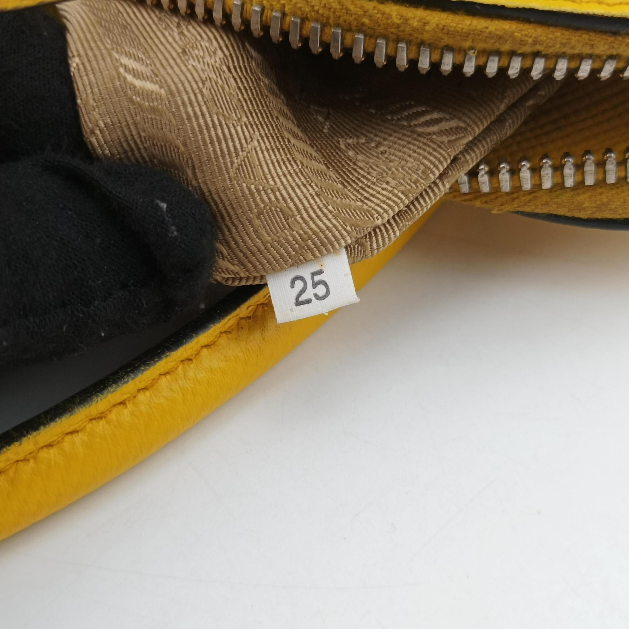 Cuir Top Handle Yellow SAFFIANO Leather BL0902 25クイール トップ ハンドル イエロー サフィアーノレザー BL0902 25
