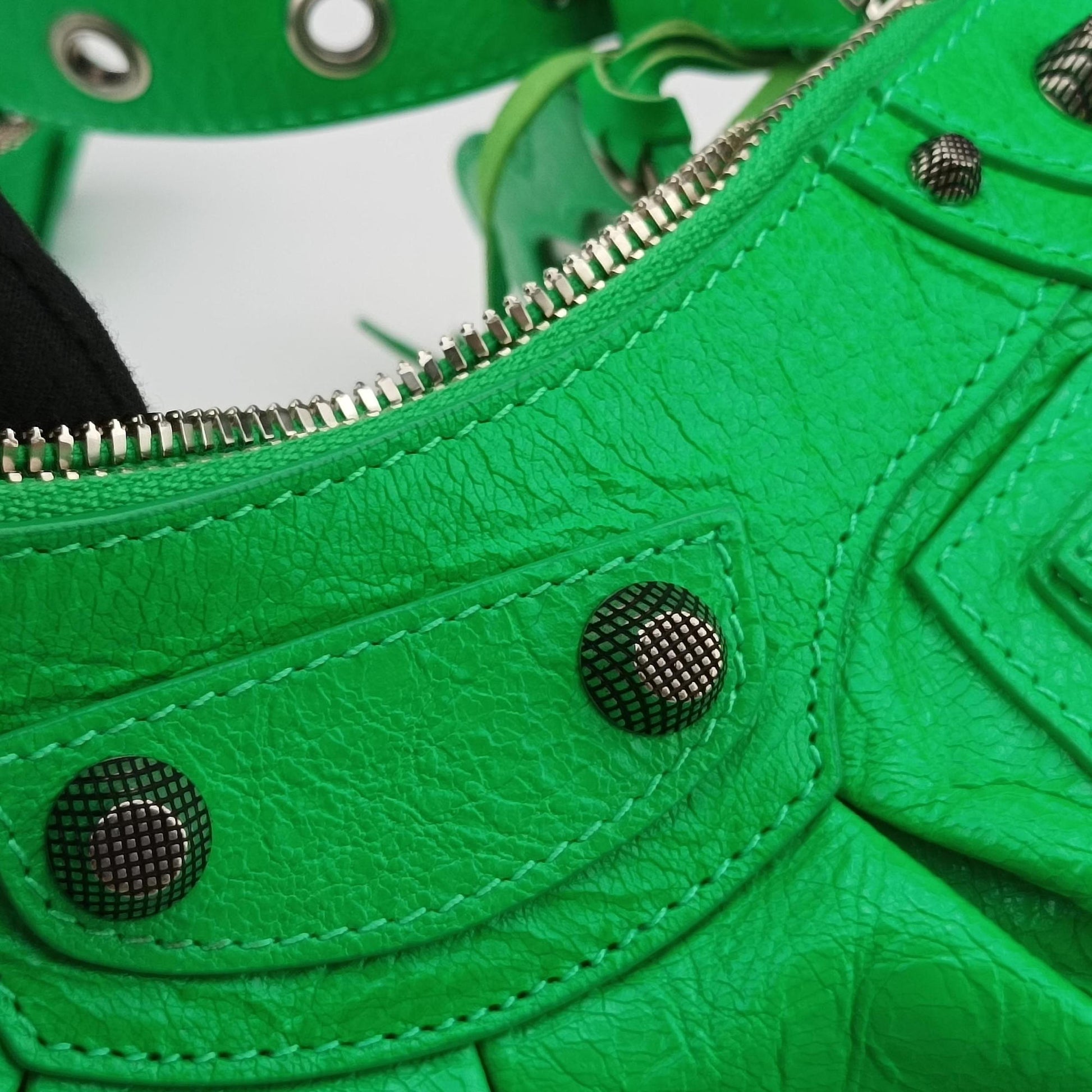 Le Cagole Green lambskin 671309.3809.R.535269ルカゴール グリーン ラムスキン 671309.3809.R.535269