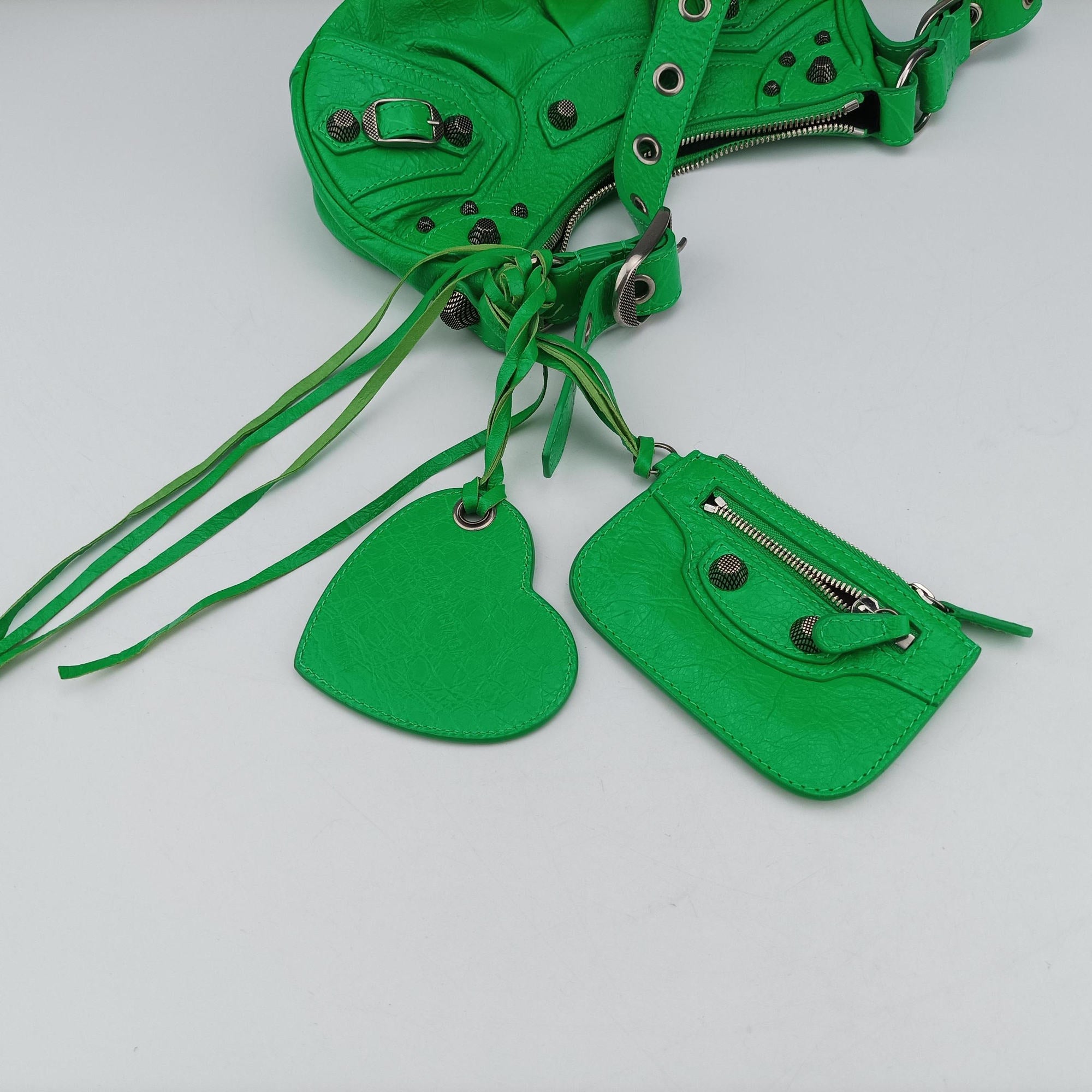Le Cagole Green lambskin 671309.3809.R.535269ルカゴール グリーン ラムスキン 671309.3809.R.535269