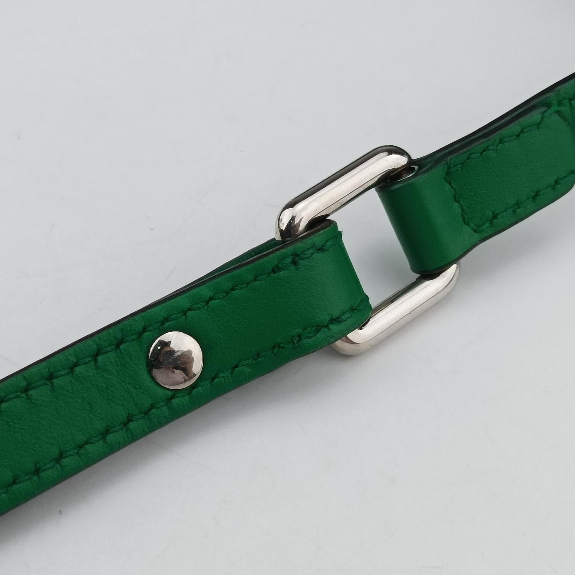 GG Embossed Messenger Bag Green Leather 625782 D033107394GGエンボス メッセンジャー グリーン レザー 625782 D033107394