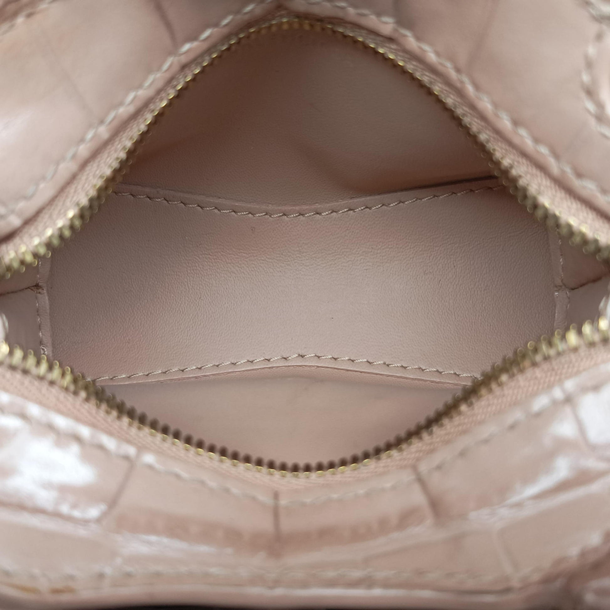 Neo Classic City nano Pink Leather 669537.9607.S.535269ネオ クラシック シティ ナノ ピンク レザー 669537.9607.S.535269