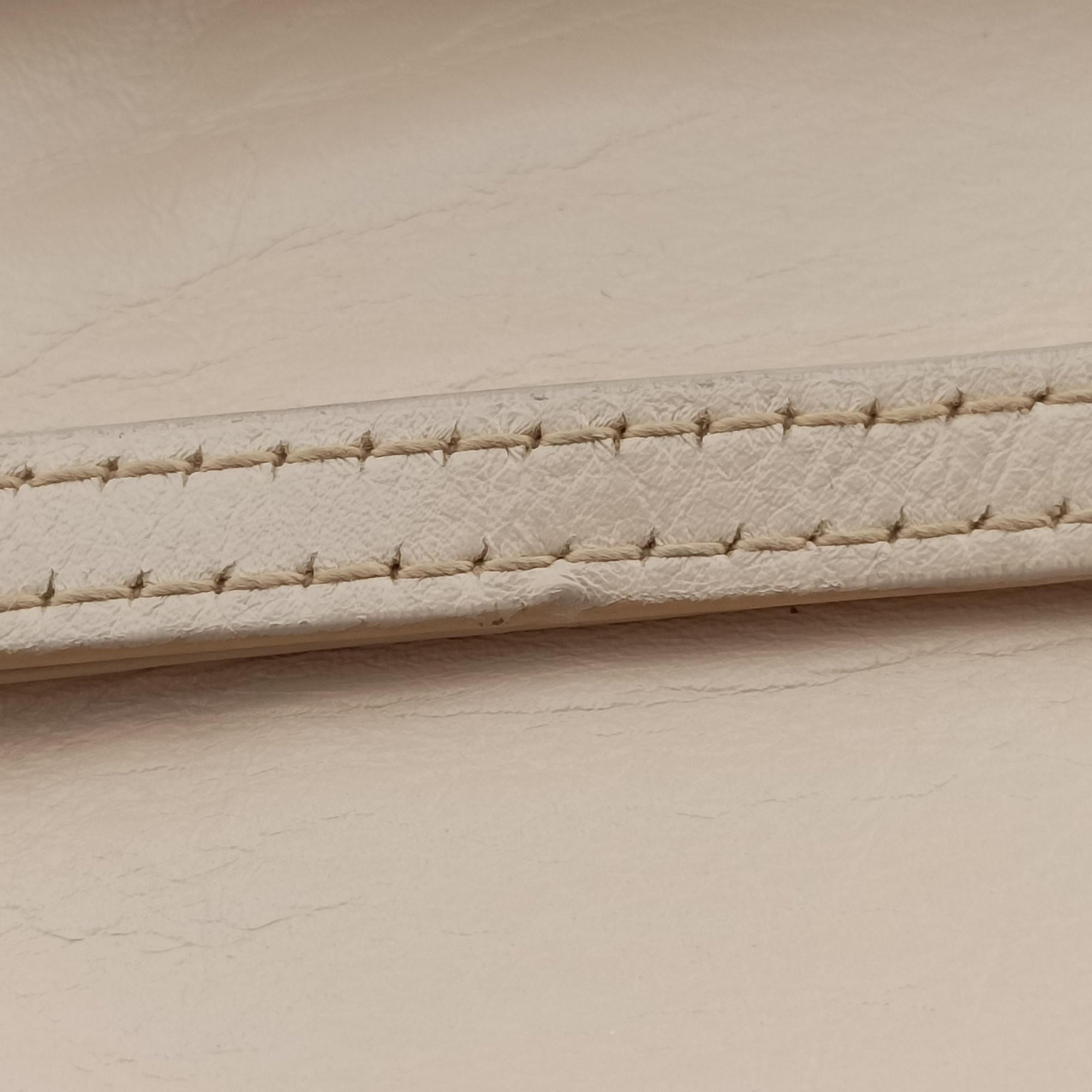 La Medusa Beige Leather 809 944 087 123 ラ メドゥーサ ベージュ レザー 809 944 087 123 