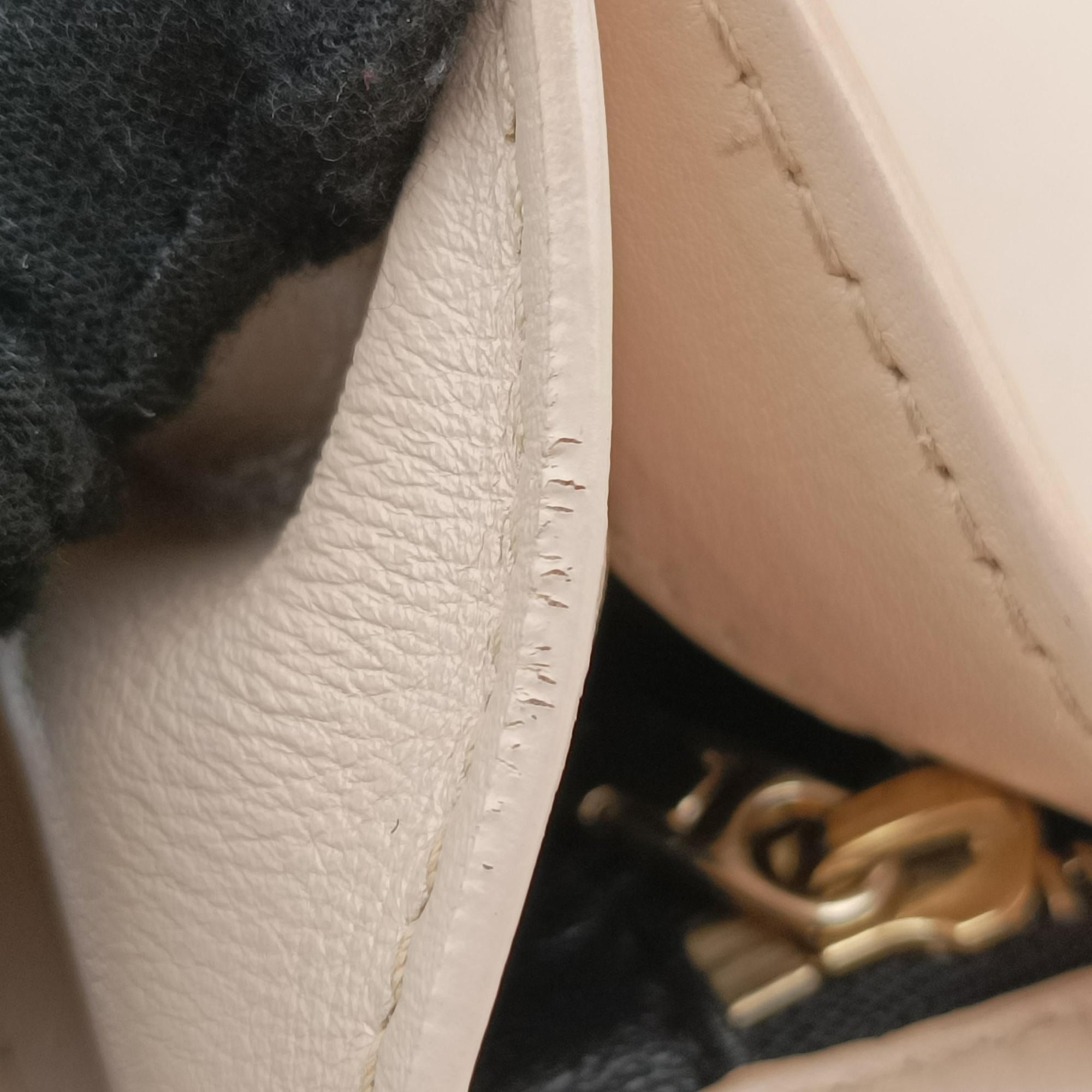 La Medusa Beige Leather 809 944 087 123 ラ メドゥーサ ベージュ レザー 809 944 087 123 