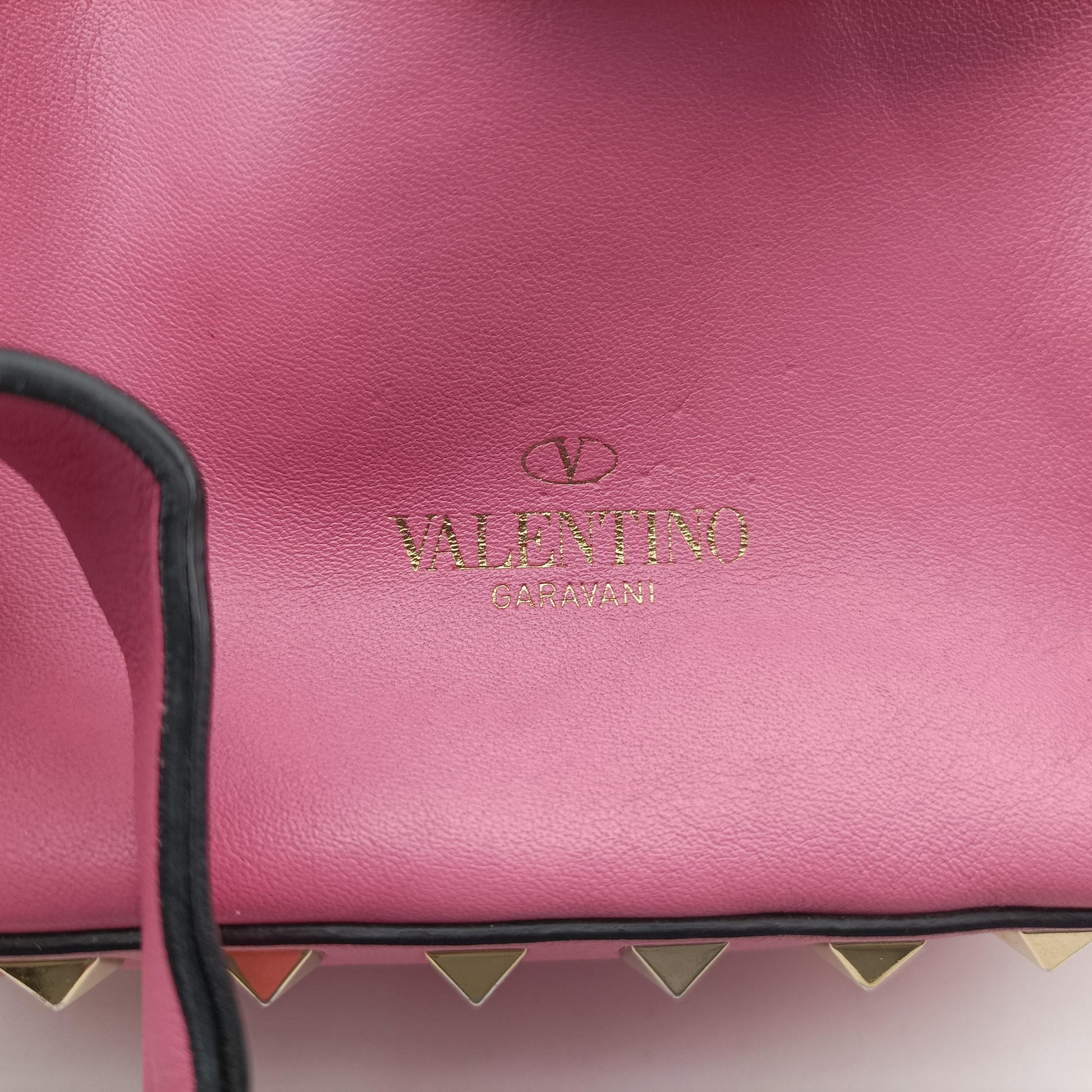 Rockstud Pink Leather Lot number unknownロックスタッズ ピンク レザー 製番不明