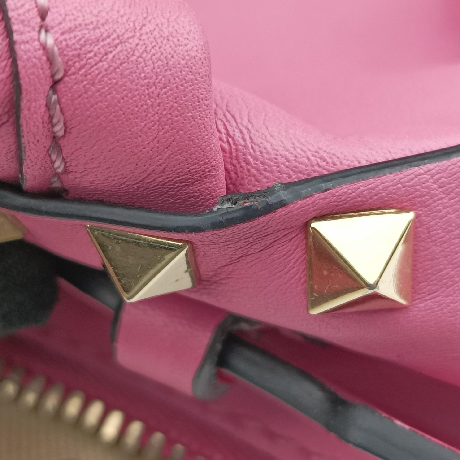 Rockstud Pink Leather Lot number unknownロックスタッズ ピンク レザー 製番不明